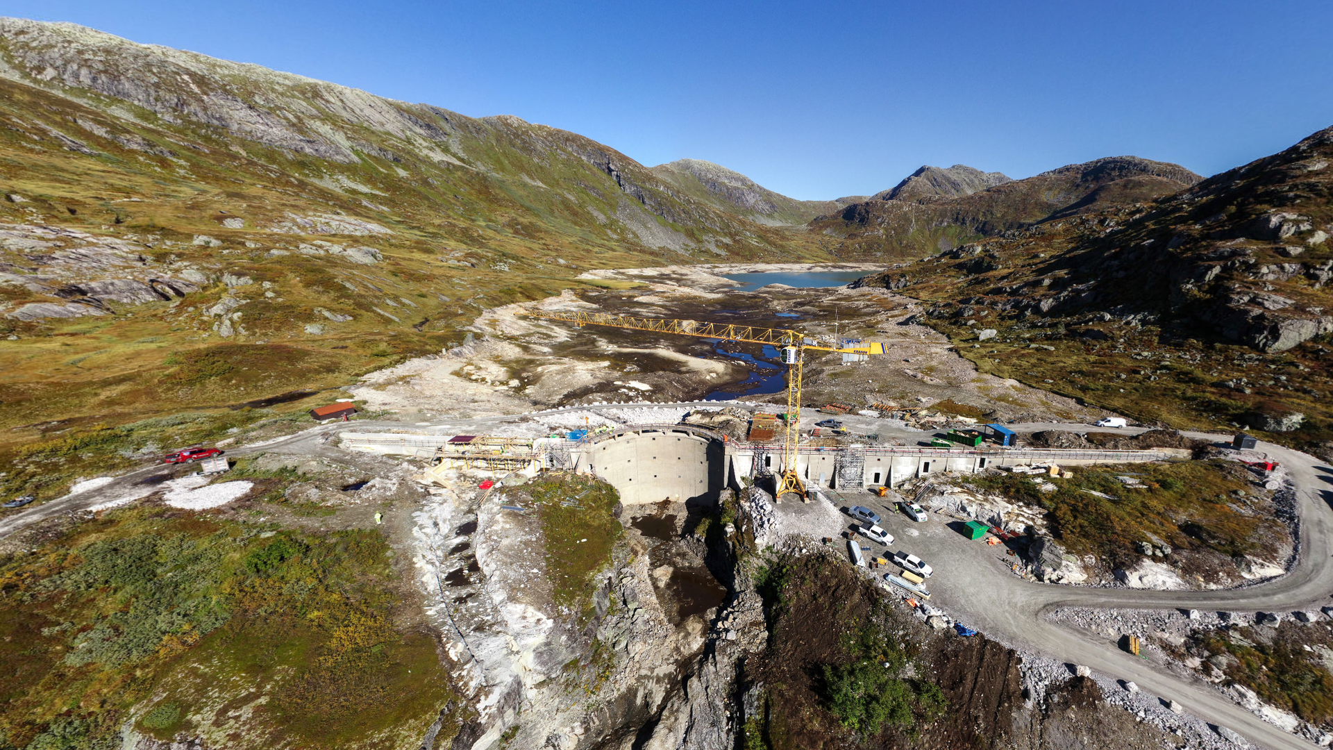 REHABILITERT: Dam Norddalsvatn er en av syv dammer Consto allerede har reabilitert. Nå har de signert en ny avtale med Statkraft Energi. | Foto: Consto