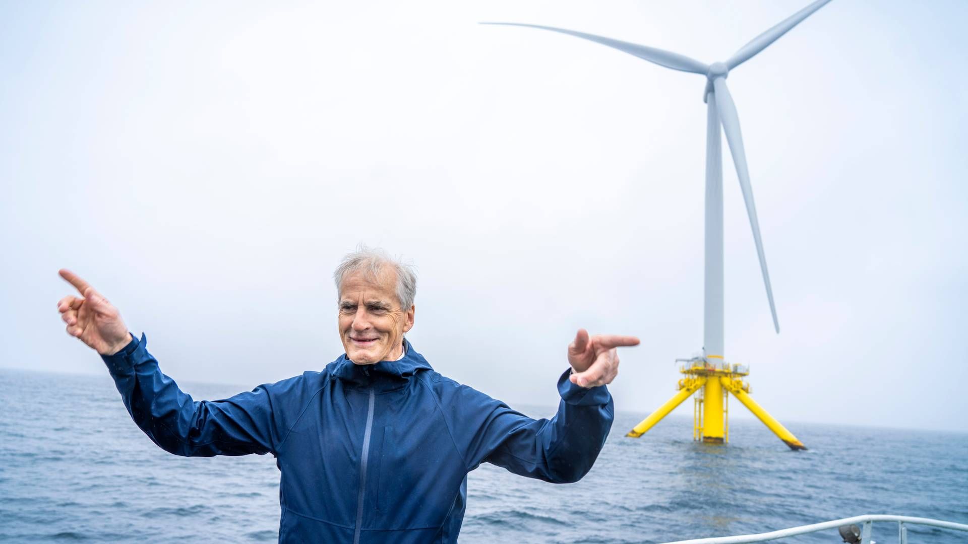 FLYTENDE HAVVINDTURBINER: – Dette er framtiden, sier Jonas Gahr Støre om flytende havvind. | Foto: Ole Berg-Rusten / NTB