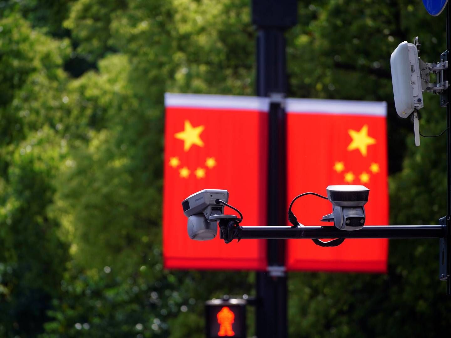 Kameraerne er produceret af et delvist kinesisk statsejet selskab, hvor der tidligere er blevet fundet bagdøre, der gør det let for hackere at trænge ind i netværkene bag. | Foto: Aly Song/Reuters/Ritzau Scanpix