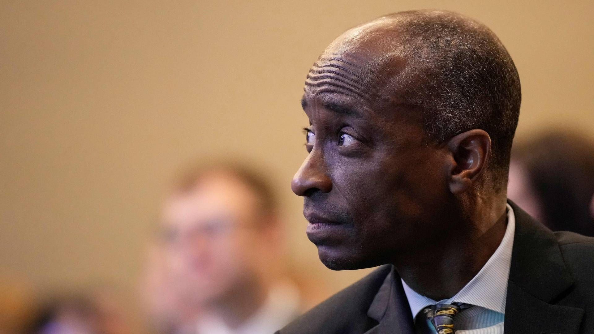 Philip Jefferson er medlem af bestyrelsen i den amerikanske centralbank, og han afviser ikke en endnu længere vej til rentetoppen. | Foto: Drew Angerer/AFP/Ritzau Scanpix