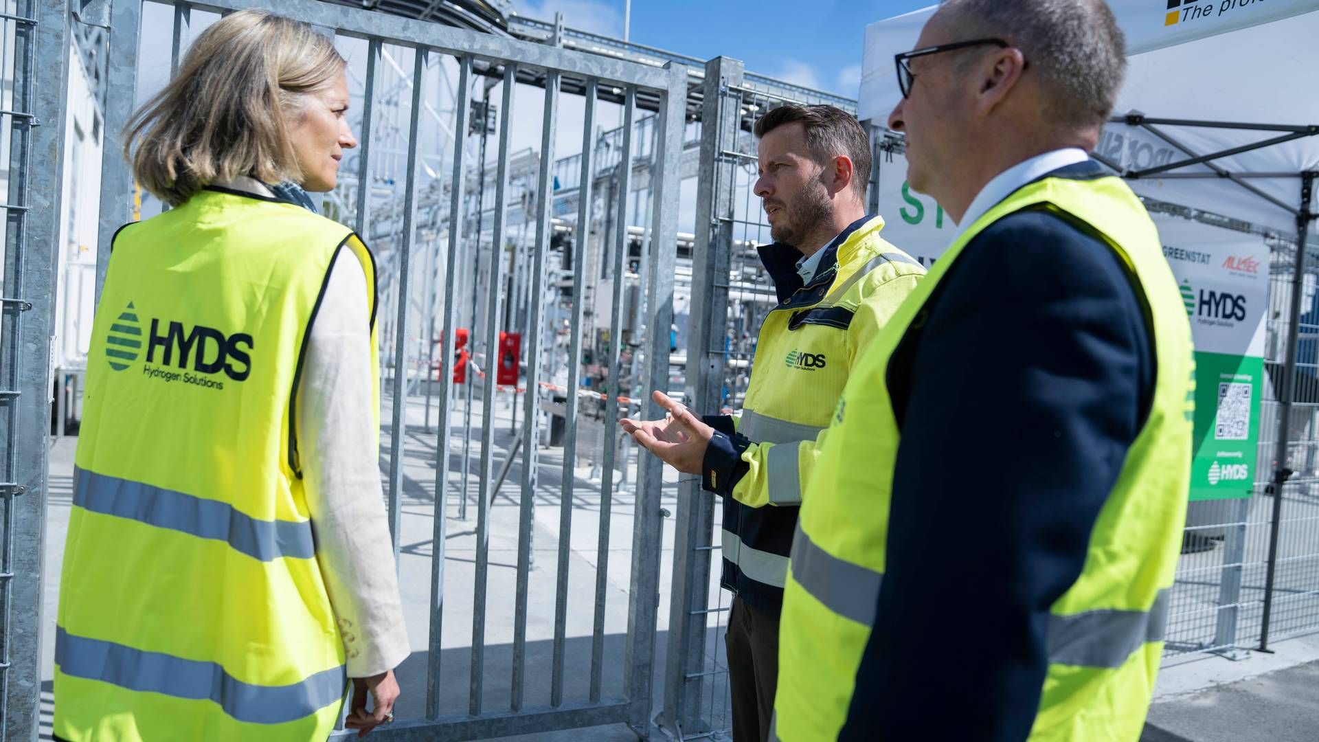 DANSK AMBASSADØR: Den danske ambassadøren var på besøk da Hydrogen Solutions åpnet sitt første anlegg for hydrogenelektrolyse på Stord. | Foto: Hydrogen Solutions