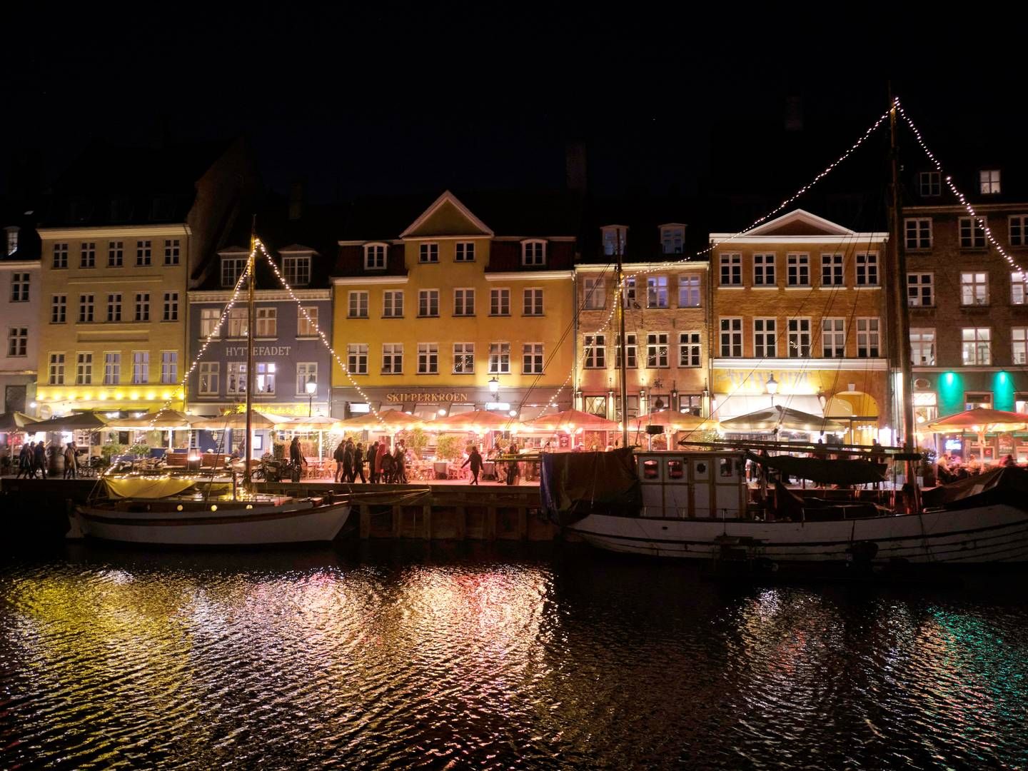 I forslaget lægges der op til, at Nyhavn, Kødbyen og området mellem Middelalderbyen og Vesterbro skal undtages begrænsningen af udeservering. | Photo: Jens Dresling