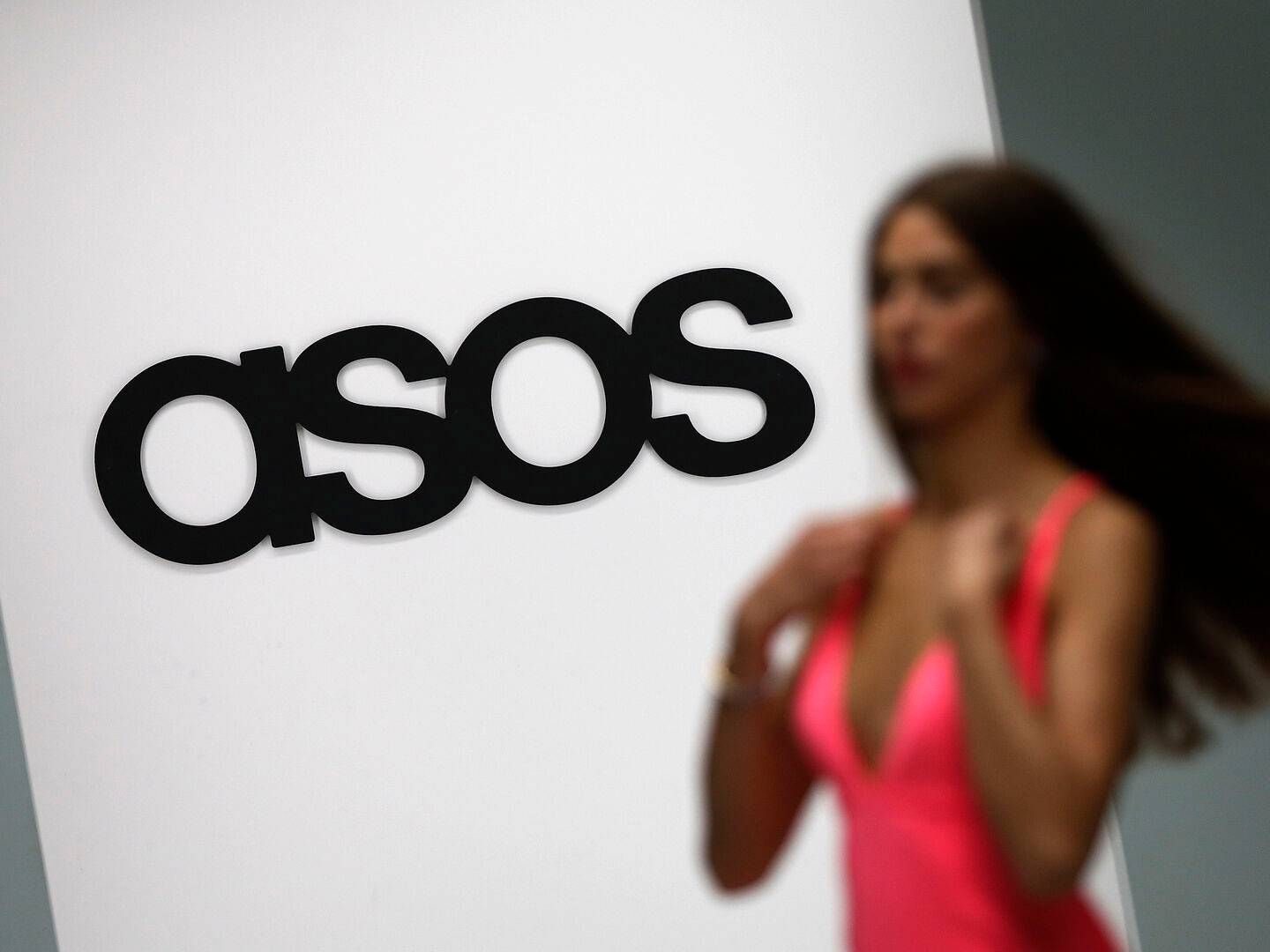 Asos har især været tynget af det seneste års nedgang i onlinemarkedet og mere tilbageholdende forbrugere. | Photo: Suzanne Plunkett/Reuters/Ritzau Scanpix