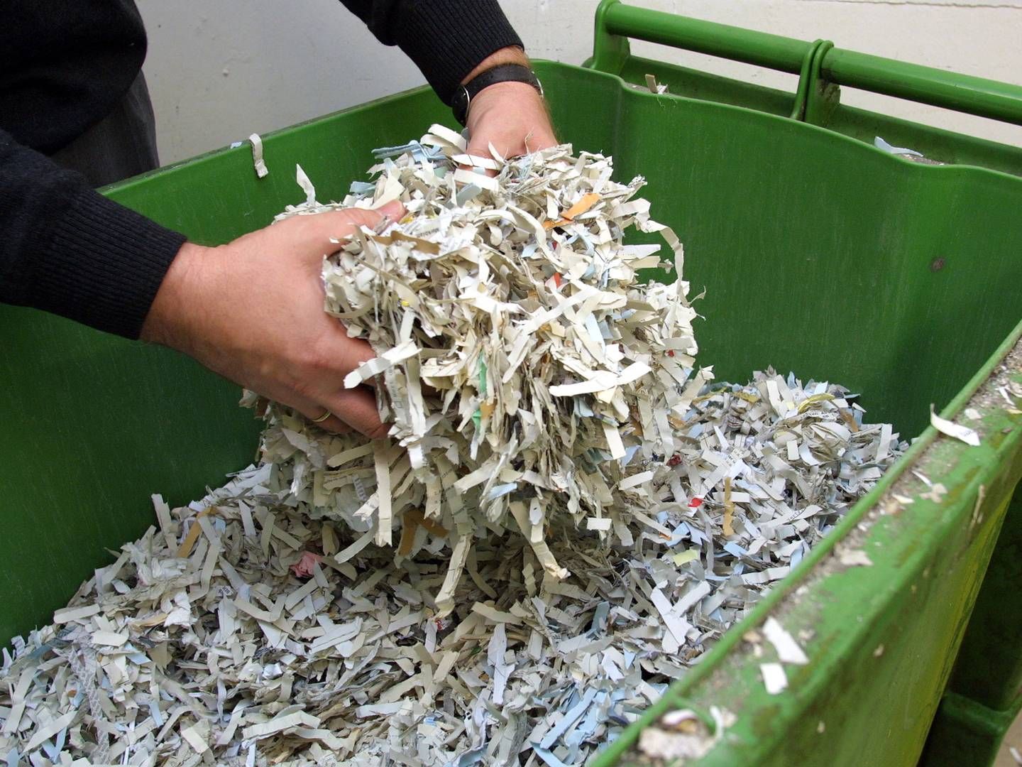 Geschredderter Büromüll. "Smarte" Mülltonnen melden künftig ihren Füllstand selbst. | Foto: picture alliance / photothek | Thomas Imo