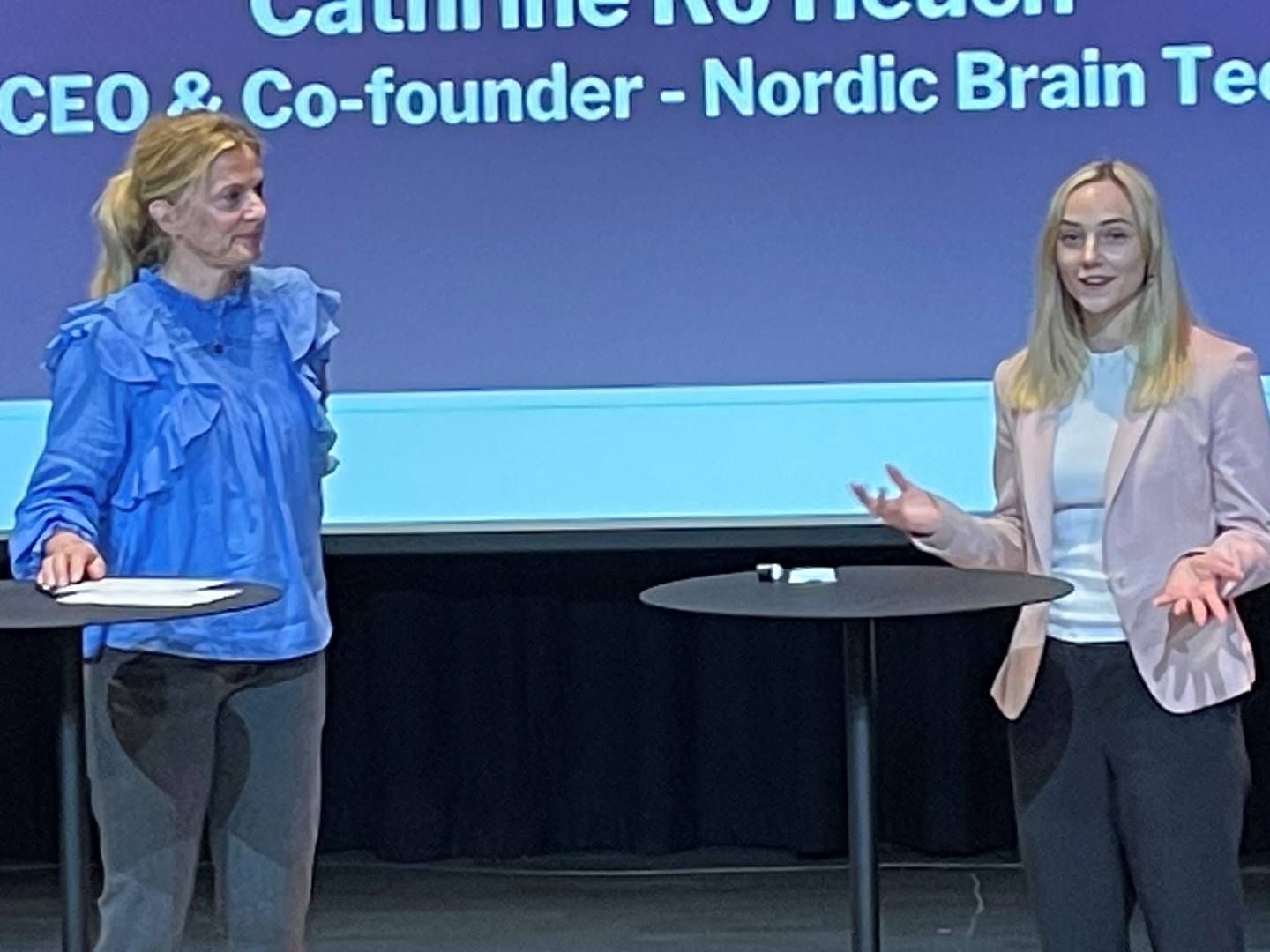 «IKKE TILRETTELAGT»: – Det er ikke så mange ting som ligger til rette for at vi skal lykkes, i hvert fall ikke her, uten et hjemmemarked eller en refusjonsordning, så det pusher oss til å se til utlandet, sier Cathrine Ro Heuch fra Norway Brain Tech (til høyre) her sammen med Lena Nymo Helli. | Foto: Sebastian Brauer Hagel