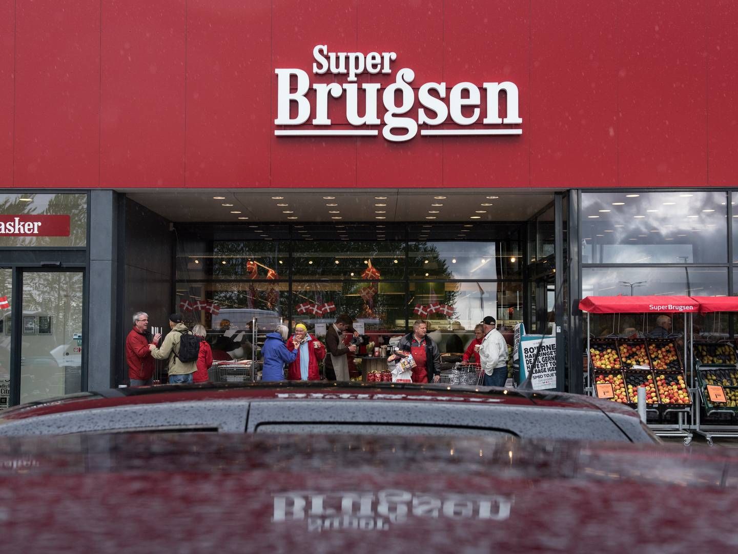 Superbrugsen i Ringe sætter nu skilte op med teksten: "Tasker og rygsække ikke tilladt i butikken" for at forhindre butikstyverier, skriver Fyens Stiftstidende. Billedet er af en vilkårlig Superbrugsen - ikke den omtalte i RInge. | Foto: Joachim Ladefoged/Ritzau Scanpix.