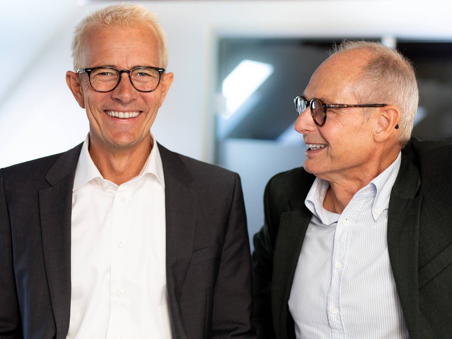 Den 1. oktober 2022 overlod stifter af Technolution Allan Spork (til højre) rollen som adm. direktør i konsulenthuset til Thomas Bach Agerslev (til venstre). | Photo: Technolution / Pr