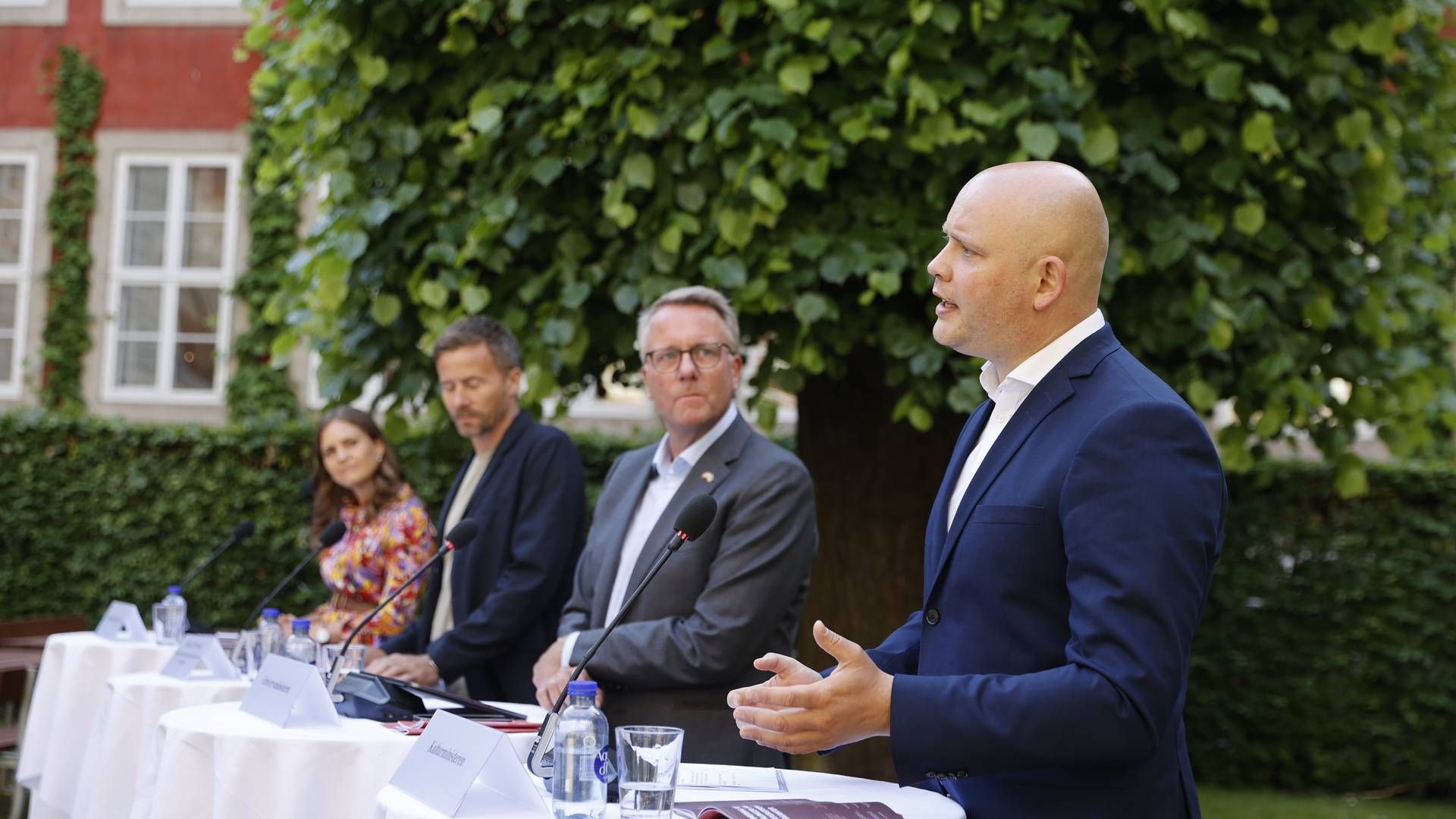Ekspertgruppens anbefalinger bliver præsenteret mandag formiddag af det tværministerielle hold og formanden for gruppen Mikkel Flyverbom. | Foto: Jens Dresling