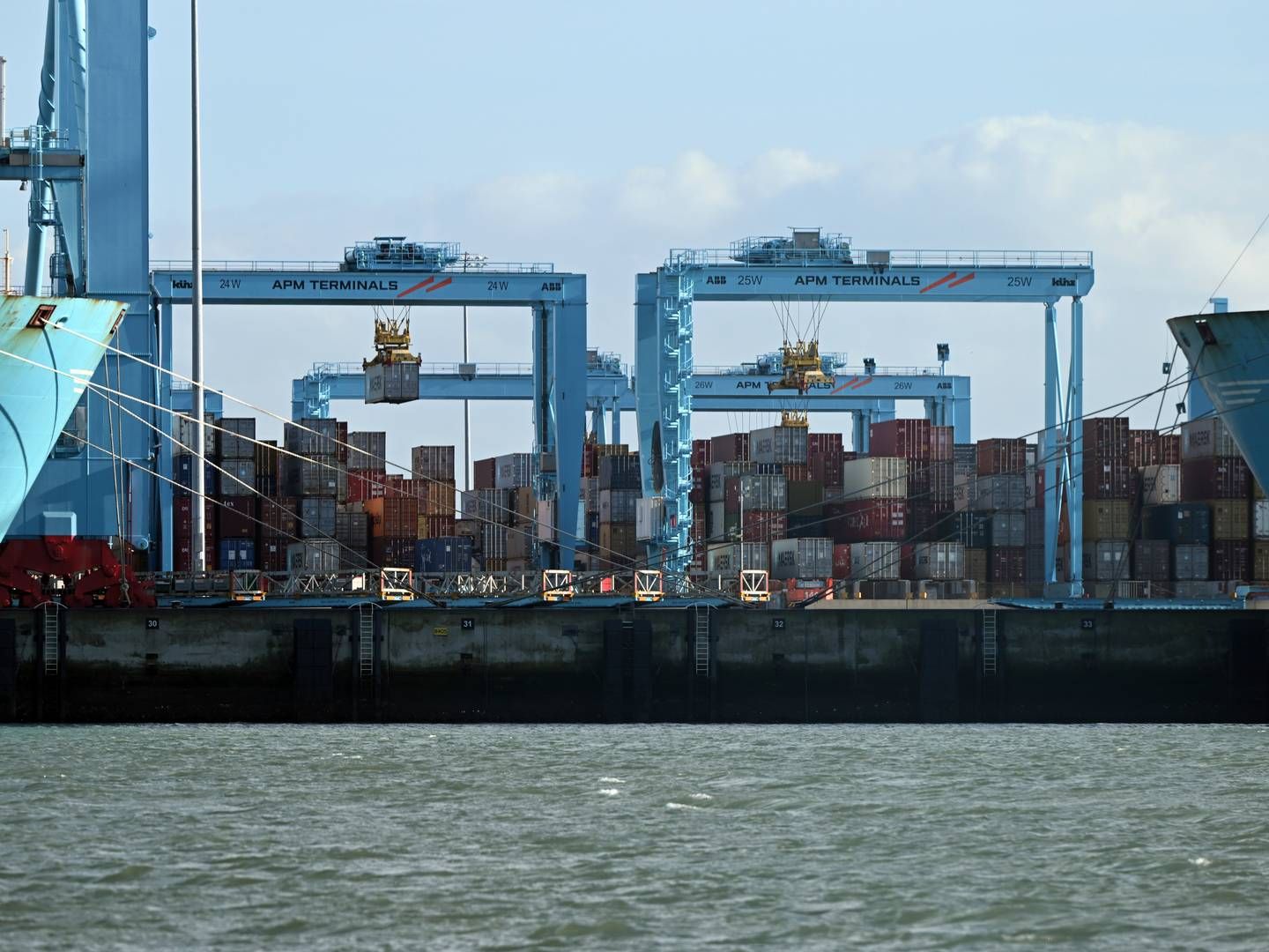 Rotterdam er en af Europas største havne, og mange skibe bruger den til at tanke brændstof. Der har dog i årevis været problemer med kvalitet og underlevering, siger rederier. | Foto: Federico Gambarini/AP/Ritzau Scanpix