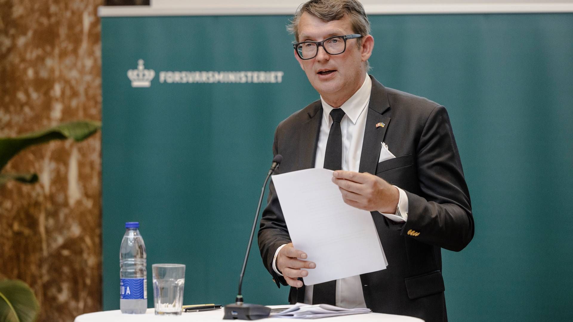 Fungerende forsvarsminister Troels Lund Poulsen (V) vil give en briefing på, hvad der er op og ned i den såkaldte sms-sag, hvor beskeder blev slettet i forbindelse med minksagen. | Foto: Anders Holst Pedersen