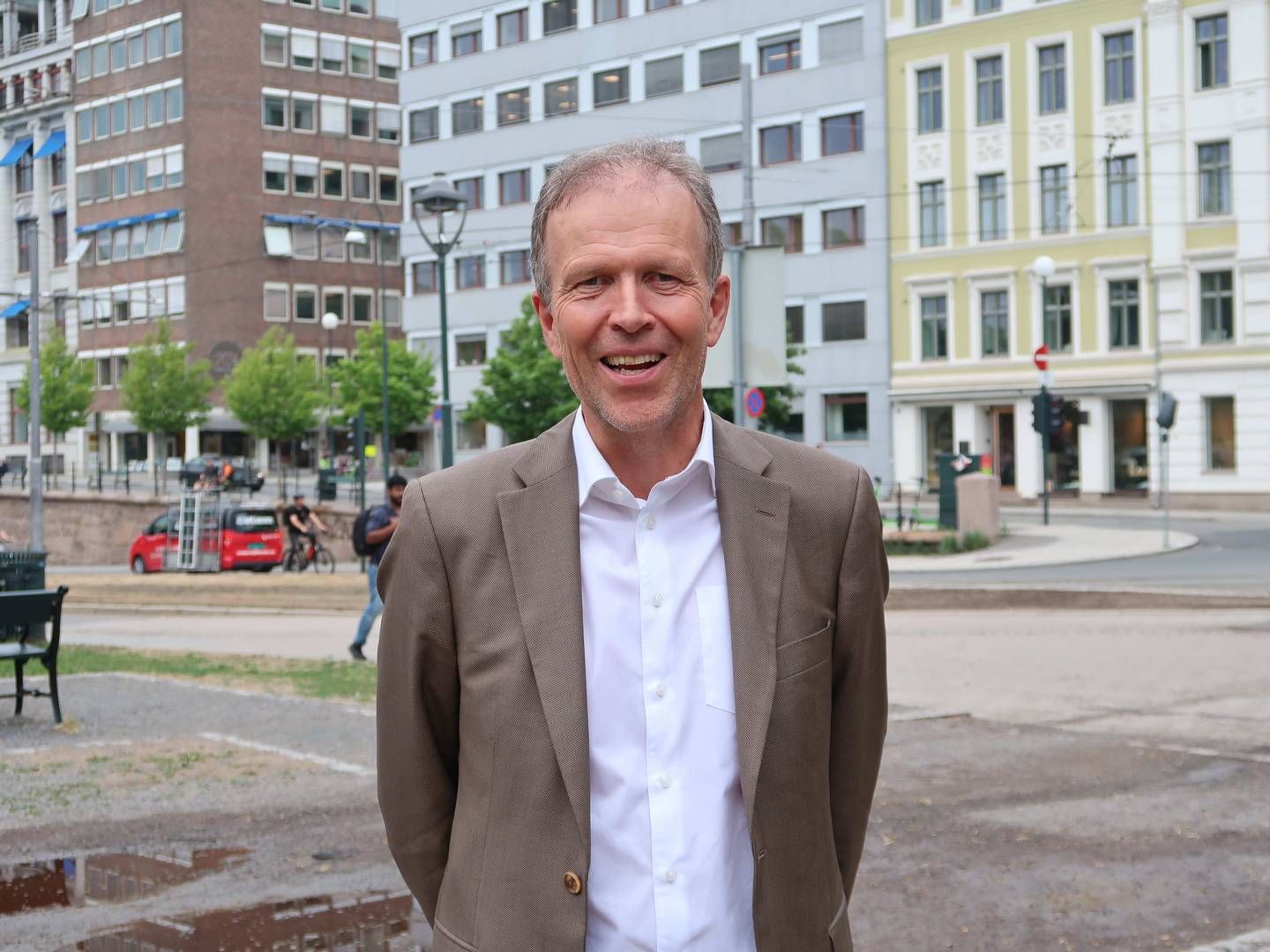 TILBAKE PÅ JOBB: Analysesjef Hans Petter Skogstad i Cushman & Wakefield Realkapital | Foto: Øystein Byberg
