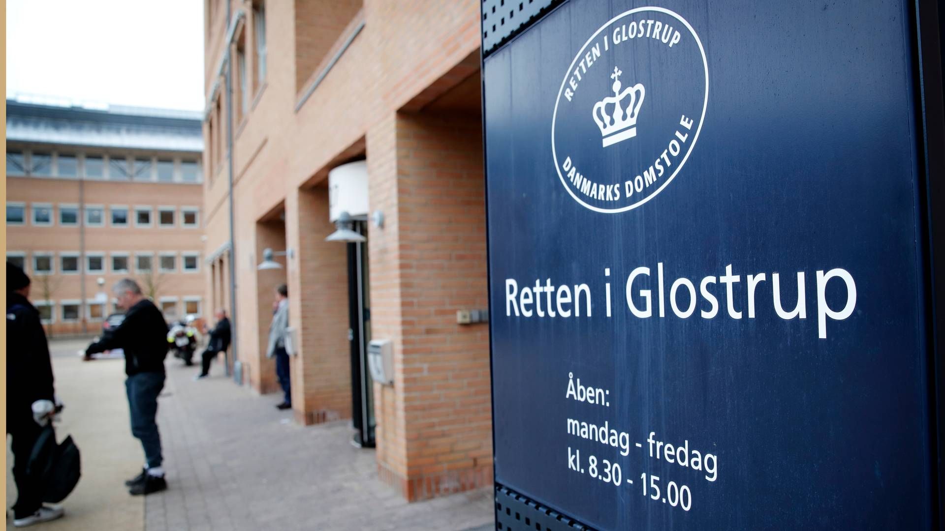 Retten i Glostrup fandt i begyndelsen af juni advokaten skyldig i at have forsøgt at få et offer i en voldtægtssag til at trække sin anmeldelse tilbage. | Foto: Jens Dresling