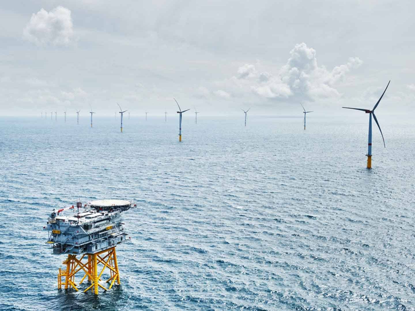 Danmark skal have 50 GW vindmøller på havet, for at blive det første land, der fortrængere mere CO2 i andre lande end vi udleder. Og for at blive førende indenfor fremtidens grønne teknologier, mener Green Power Denmark. | Foto: Vattenfall