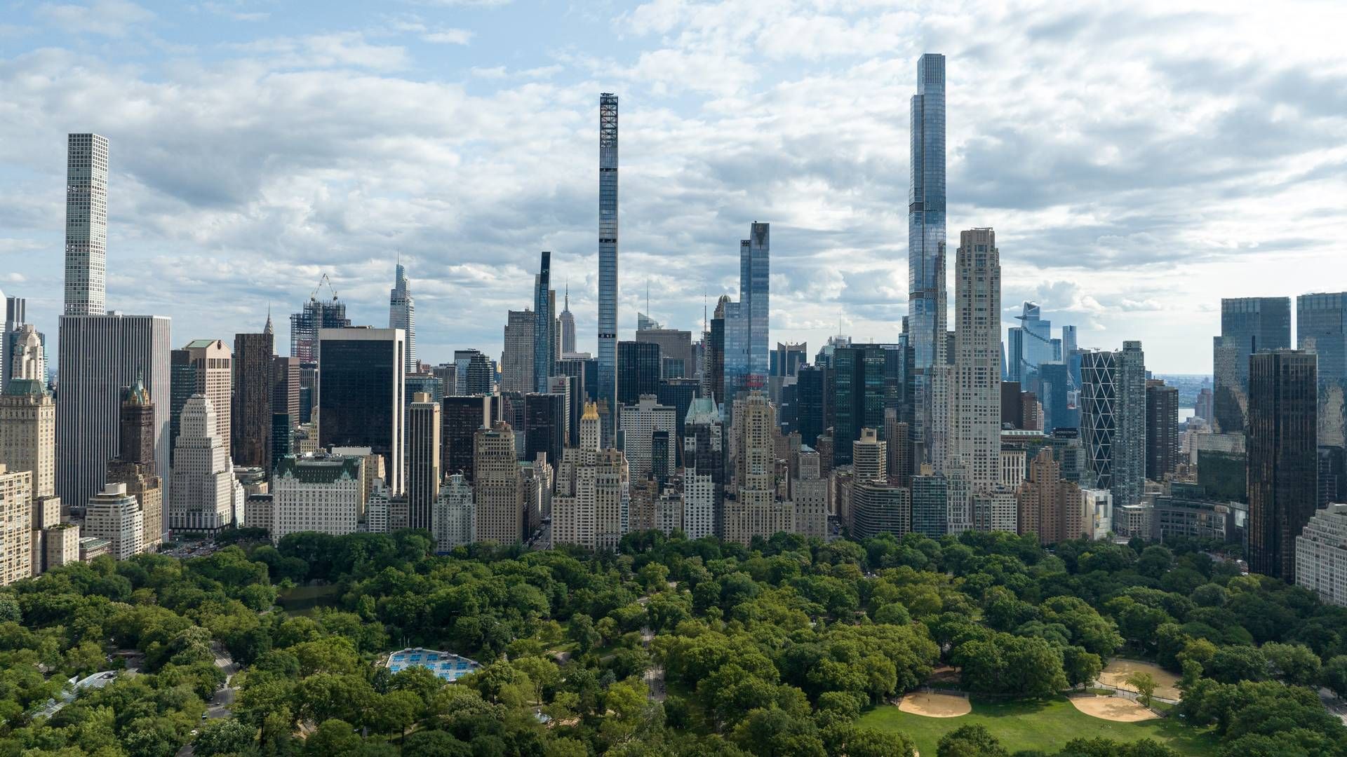 Büros, wohin das Auge reicht - die New Yorker Skyline. | Foto: picture alliance / AA | Lokman Vural Elibol