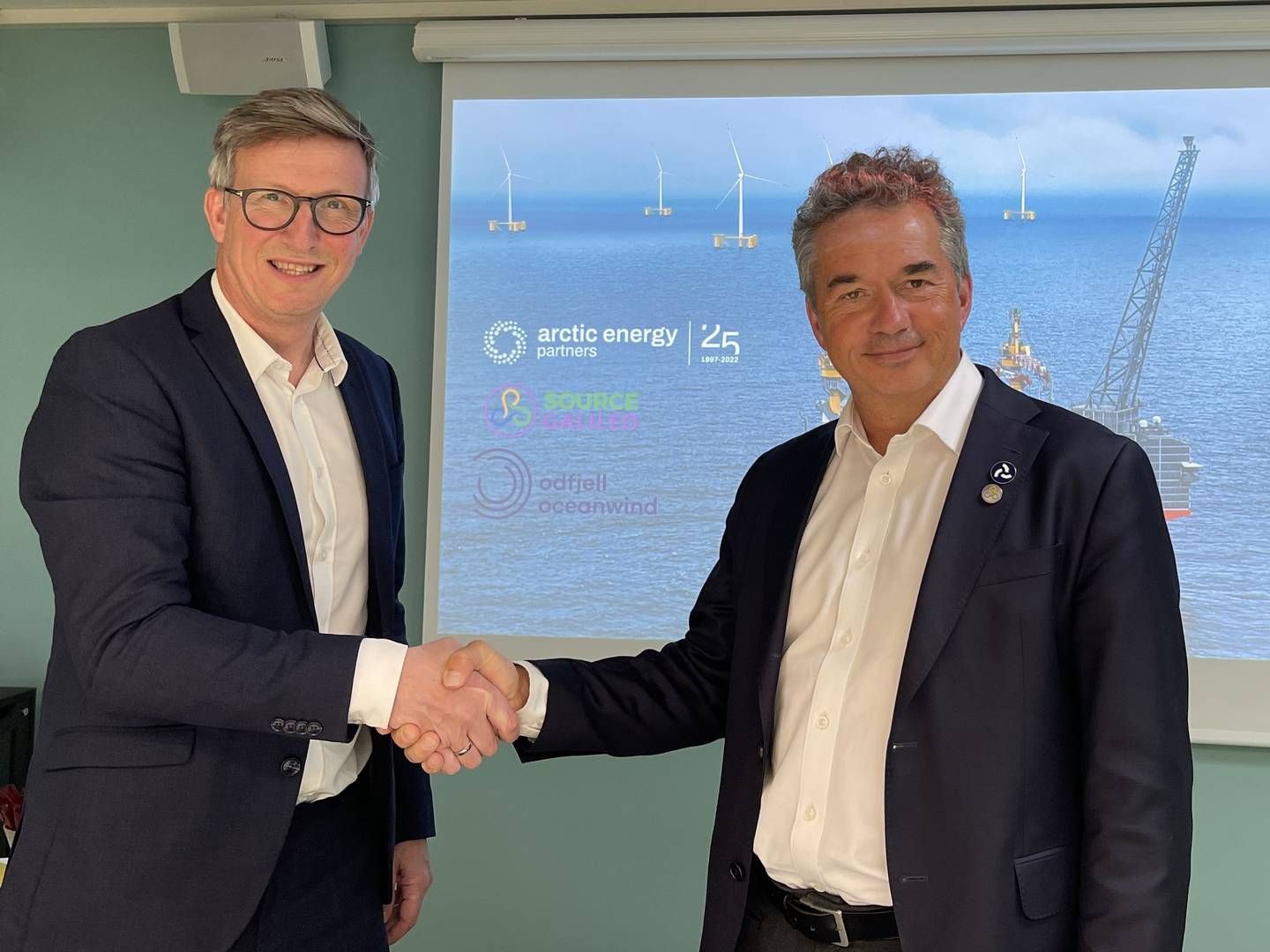 SAMARBEID: Kjell Giæver (t.v.) og Gunnar Birkeland i henholdsvis Arctic Energy Partners og Source Galileo, skal samarbeide om realisering av Goliatvind. | Foto: Arctic Energy Partners