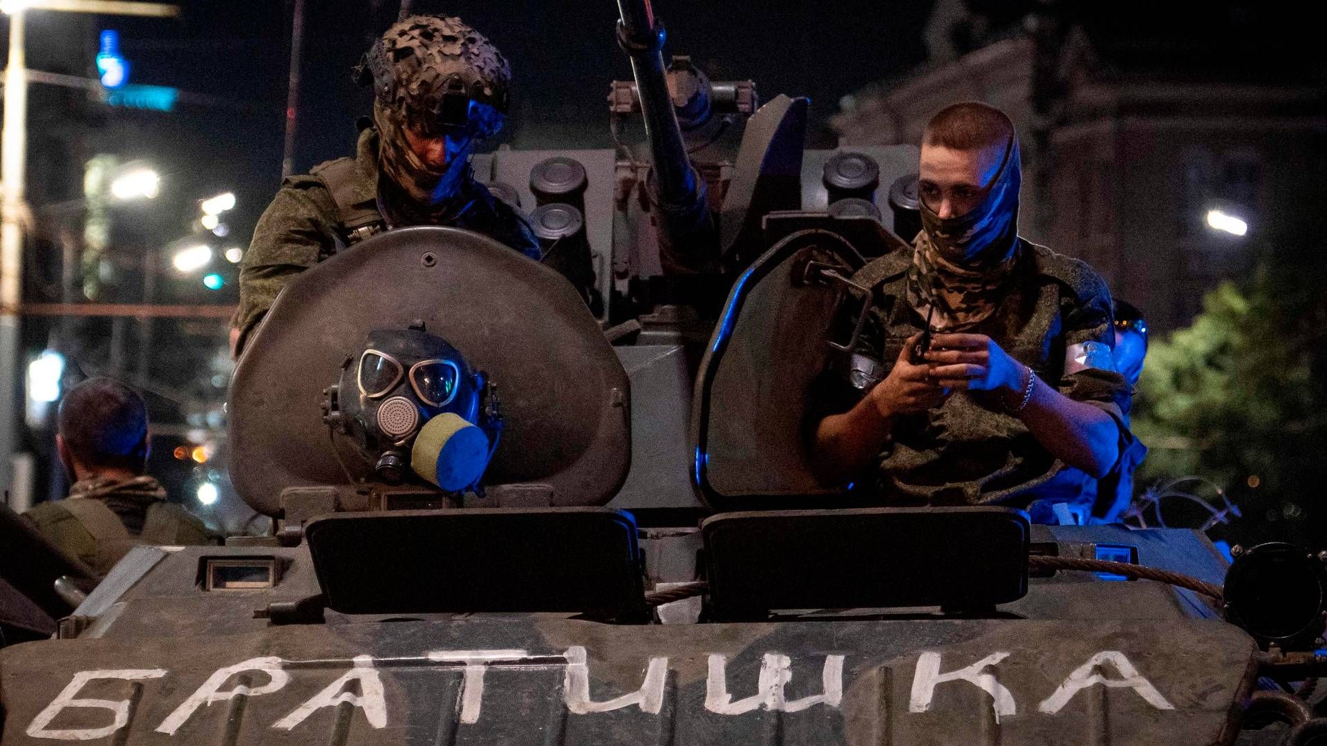 Medlemmer af den paramilitære Wagner-gruppe på et militærkøretøj i Rostov-on-Don 24. juni. | Foto: Roman Romokhov/AFP/Ritzau Scanpix
