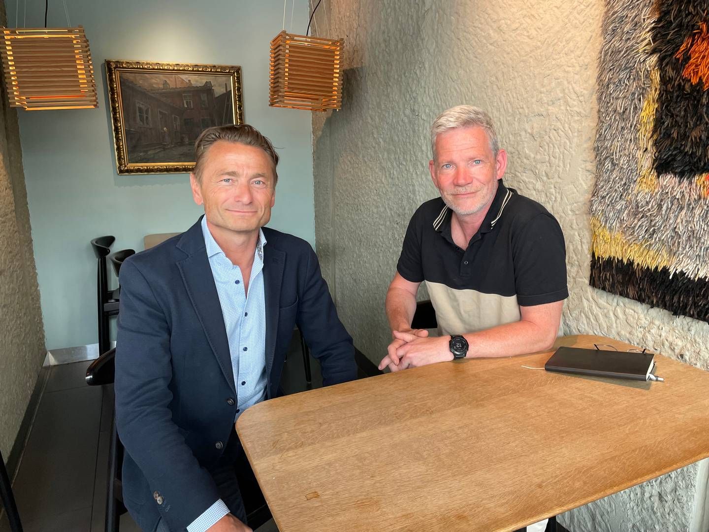 BEKYMRET: Bosse Langaas (t.v.) og Knut-Magnar Aanestad mener advokater burde sette seg mer inn i hvordan ChatGPT fungerer. | Foto: Tonje Waal Karlsen/AdvokatWatch.no