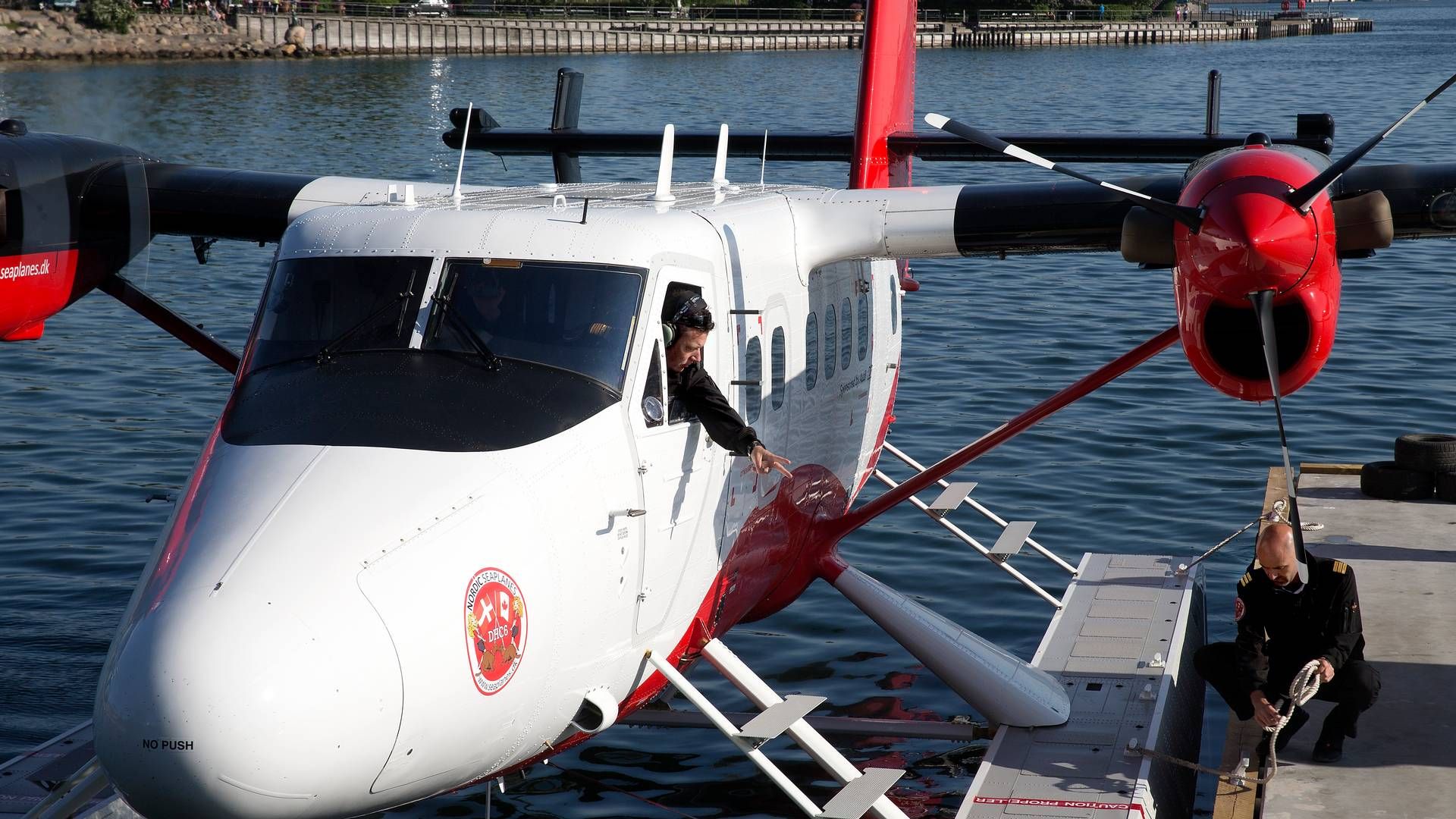 Fremover vil der også være pakker på vandflyveren mellem Aarhus og København. | Foto: Finn Frandsen