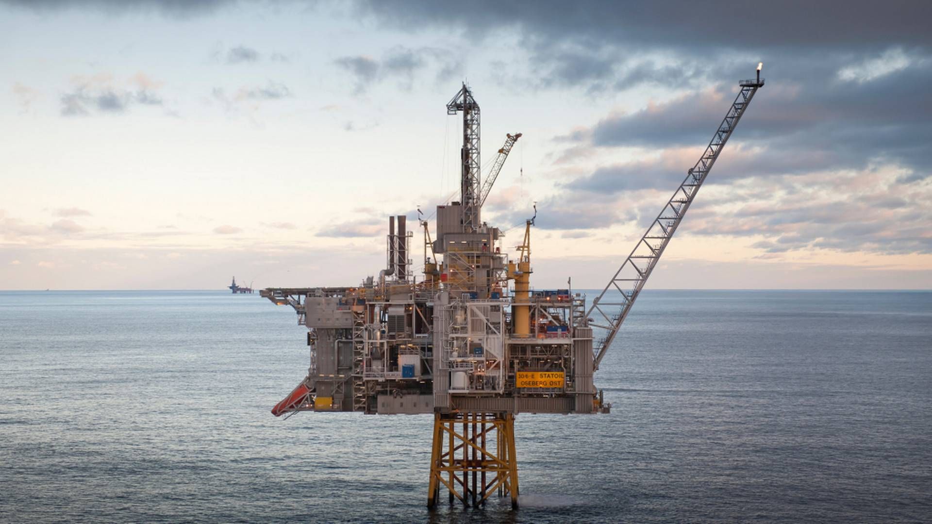 LAVT PRISET: Pareto-analytiker mener at norske oljeselskaper som Equinor, Aker BP og Vår Energi er lavt priset sammenlignet med amerikanske oljeselskaper. | Foto: Equinor