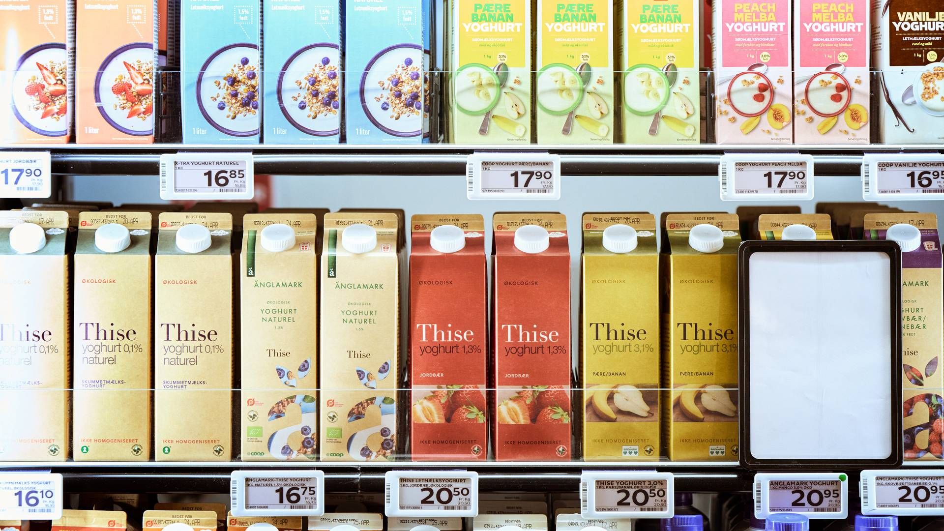 Danskerne køber nu flere dagligvarer, som er fra kædernes egne mærker end nogensinde før. Fx leverer Thise Mejeri private label til Coop. | Foto: Niclas Jessen/coop/pr