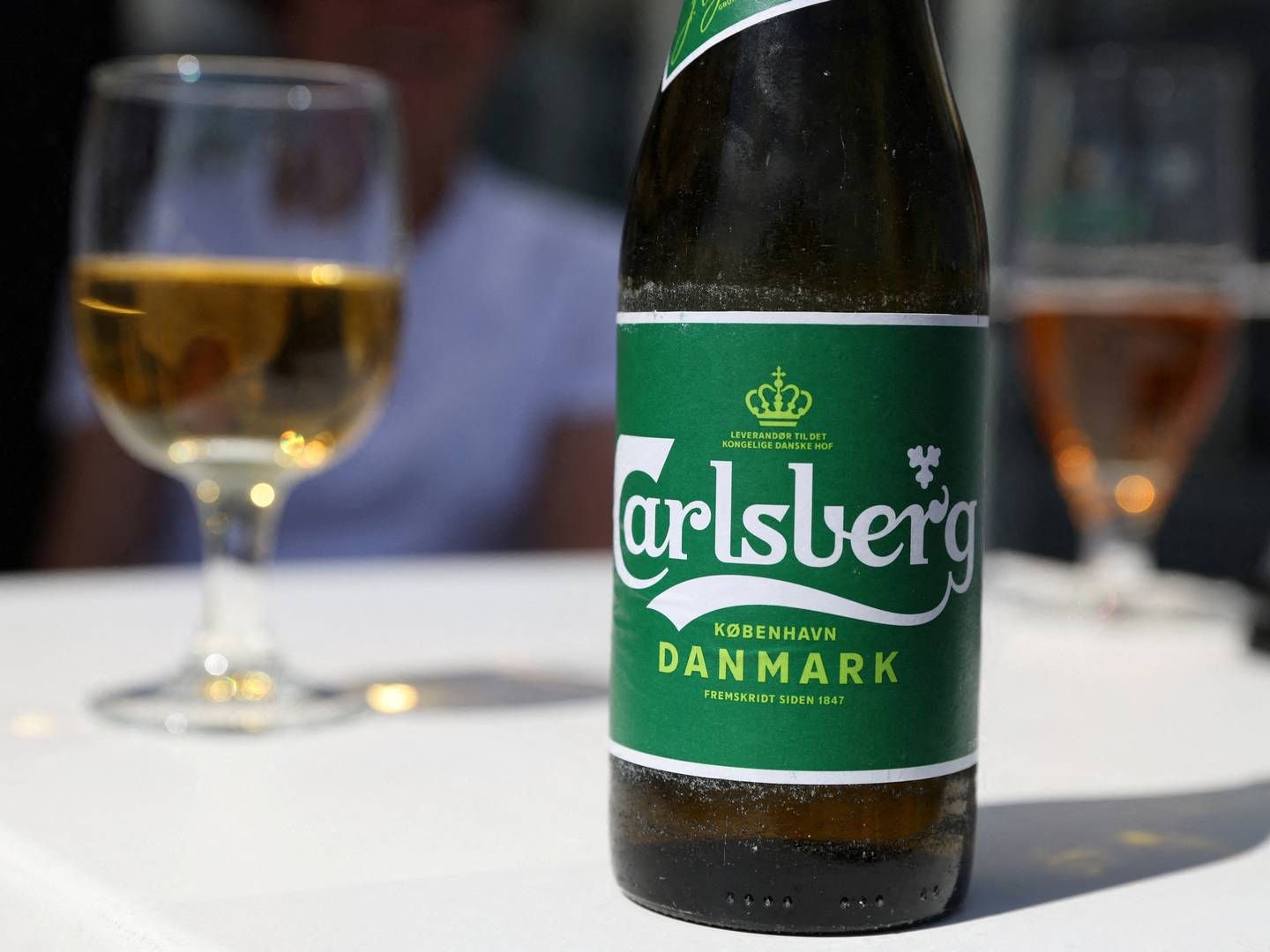 Carlsberg har besluttet sig for at sænke alkoholniveauet i sin ”Danish Pilsner” i Storbritannien. | Foto: Andrew Kelly/Reuters/Ritzau Scanpix
