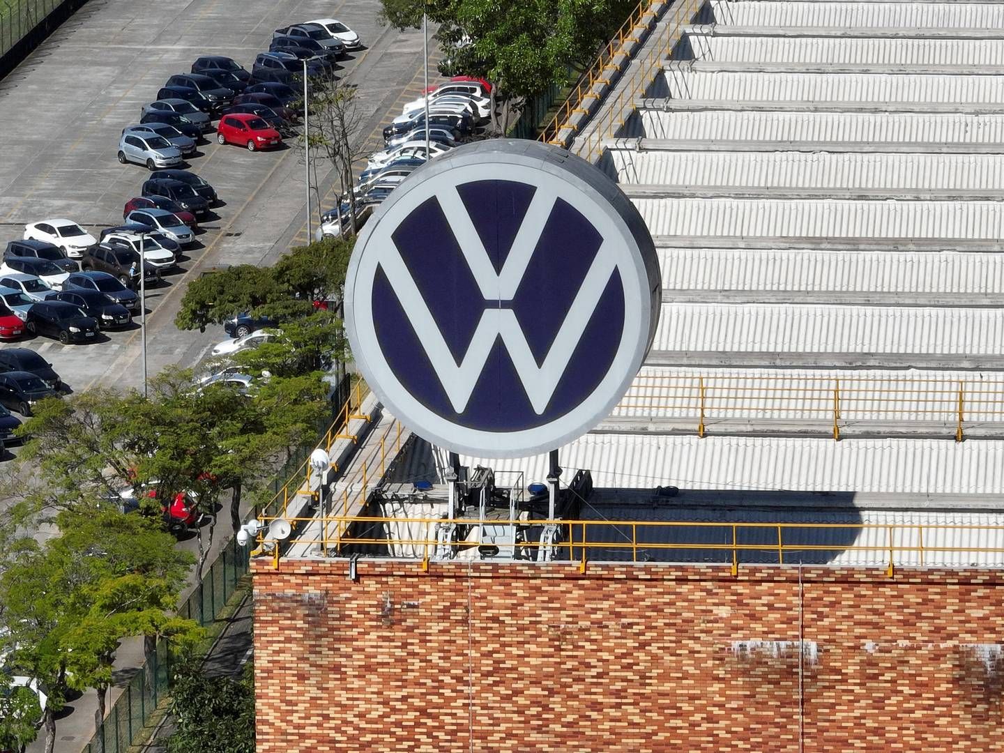 Volkswagen og Stellantis investerer hver 100 mio. dollar i projektet. | Foto: Leonardo Benassatto/Reuters/Ritzau Scanpix