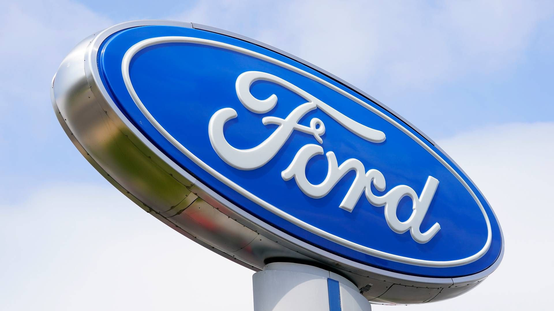 ”Markedet for elektriske biler forandrer sig hurtigt, og vi er nødsaget til at tilpasse os for at være konkurrencedygtige,” siger en talsmand fra Ford ifølge Bloomberg News. | Foto: Matt Rourke/AP/Ritzau Scanpix