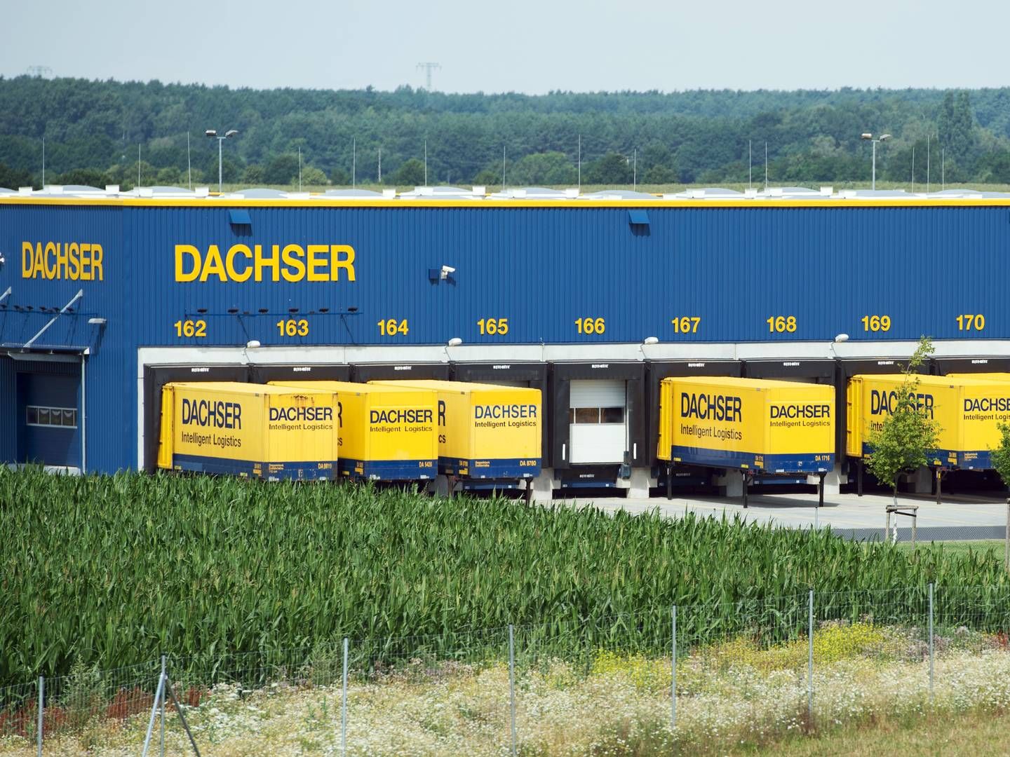 To elektriske Dachser-lastbiler kører nu rundt i Holland. | Foto: Arno Burgi/AP/Ritzau Scanpix