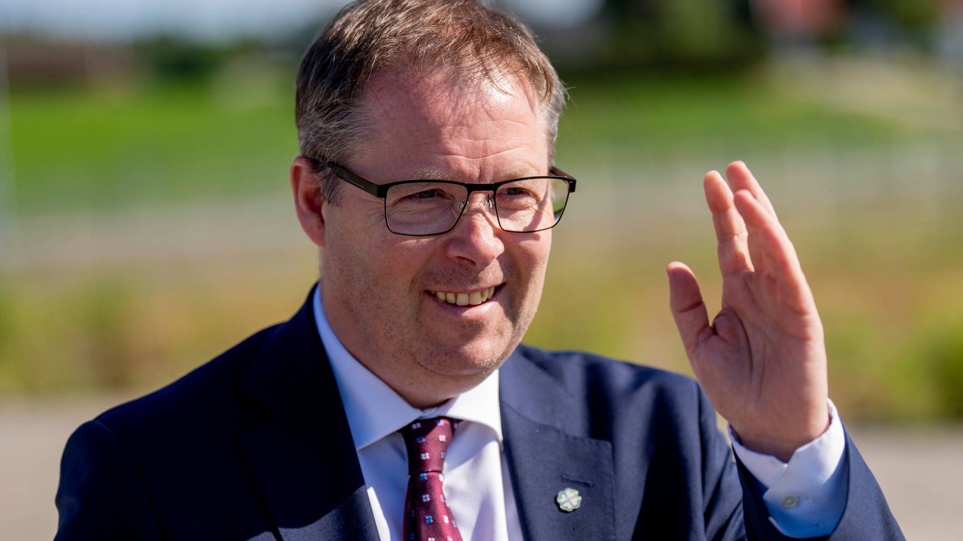 AKSJER: Forsvarsminister Bjørn Arild Gram (Sp) har opplyst at han eier tre aksjer i Bøndenes Hus i Trondheim. | Foto: Fredrik Varfjell / NTB