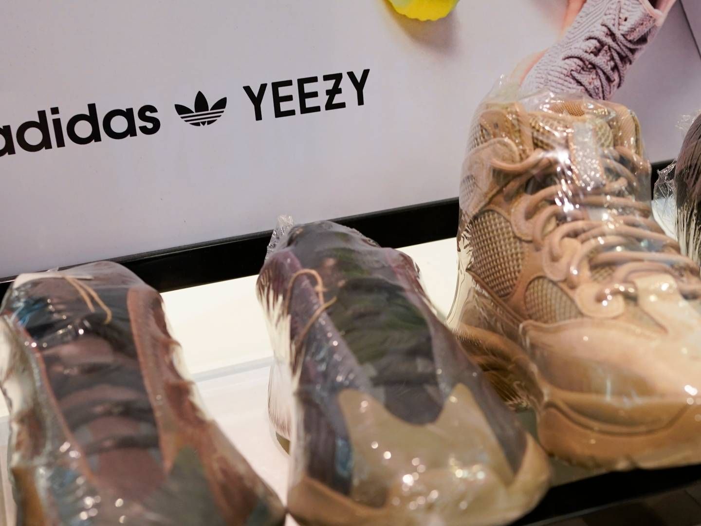Styrke Cirkel Nogle gange nogle gange Adidas planlægger endnu et udsalg af Yeezy-sko — DetailWatch