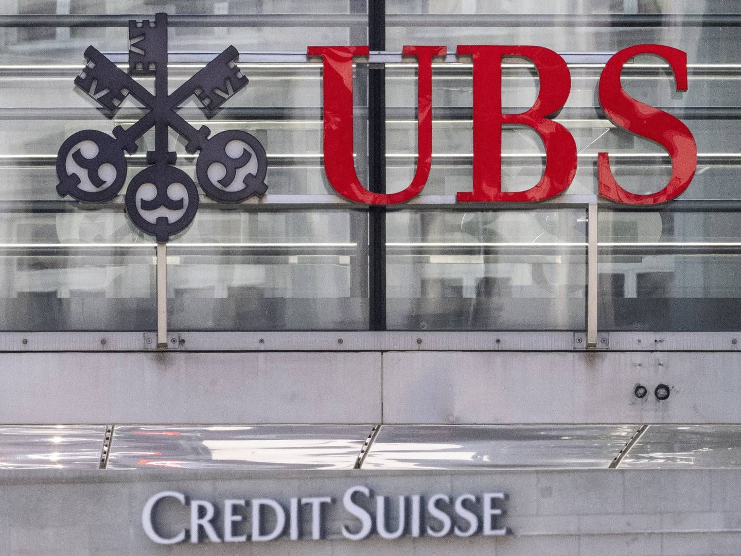 UBS zahlt die Strafen, die der Credit Suisse im Zusammenhang mit dem Hedgefonds Archegos aufgebrummt wurden. | Foto: picture alliance / EPA | ENNIO LEANZA