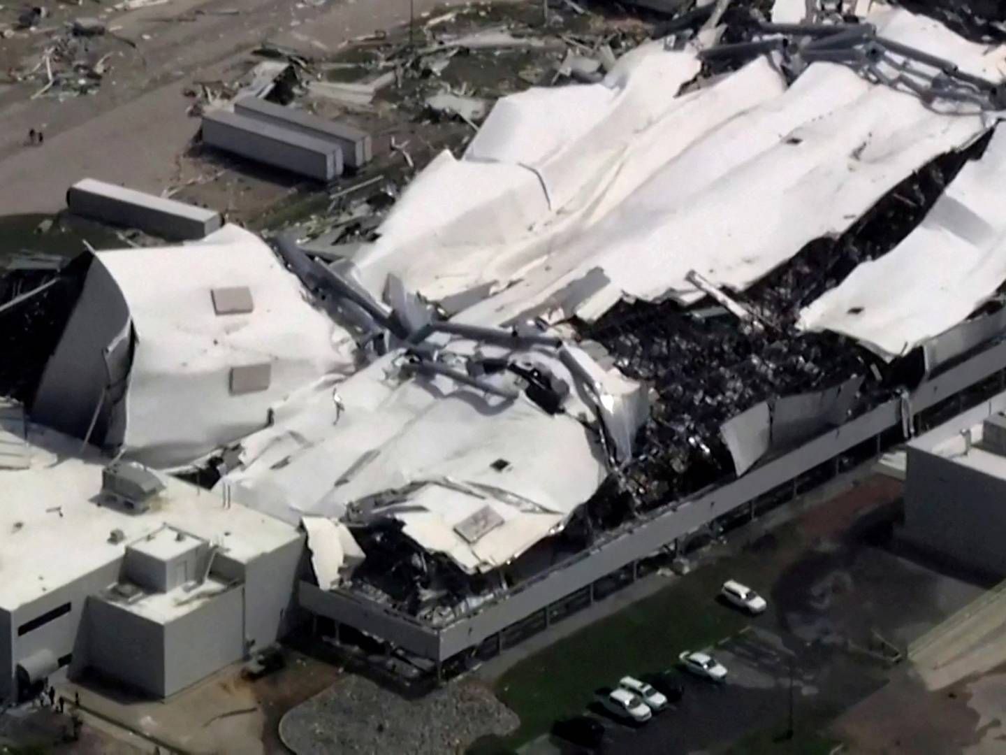 STORE SKADER: Naturkatastrofen etterlot store skader på Pfizers fabrikk i Rocky Mount, North Carolina. | Foto: Abc Affiliate Wtvd