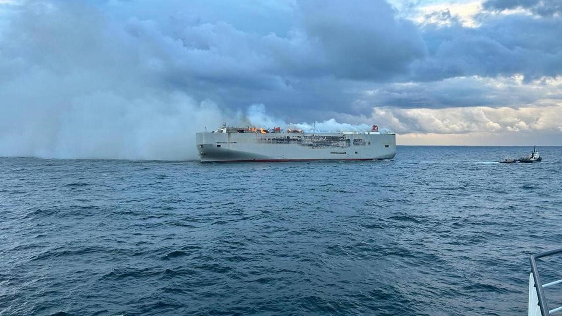 The Netherlands Coastguard has shared a picture of the burning ship on Twitter. | Photo: Kustwacht