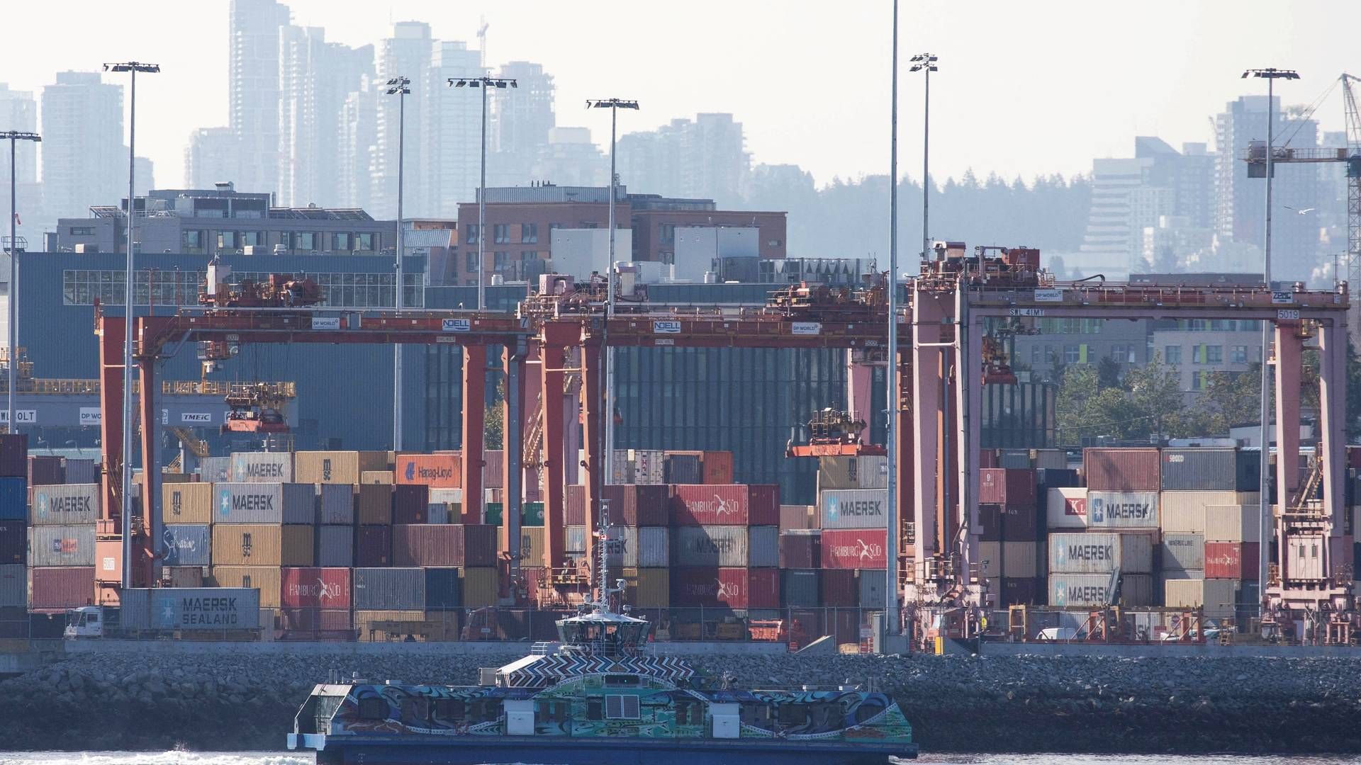Port of Vancouver, en nøglehavn på den canadiske vestkyst, hvor havnearbejdere er fastlåst i strid om en overenskomst med arbejdsgiverne. | Foto: Chris Helgren/Reuters/Ritzau Scanpix