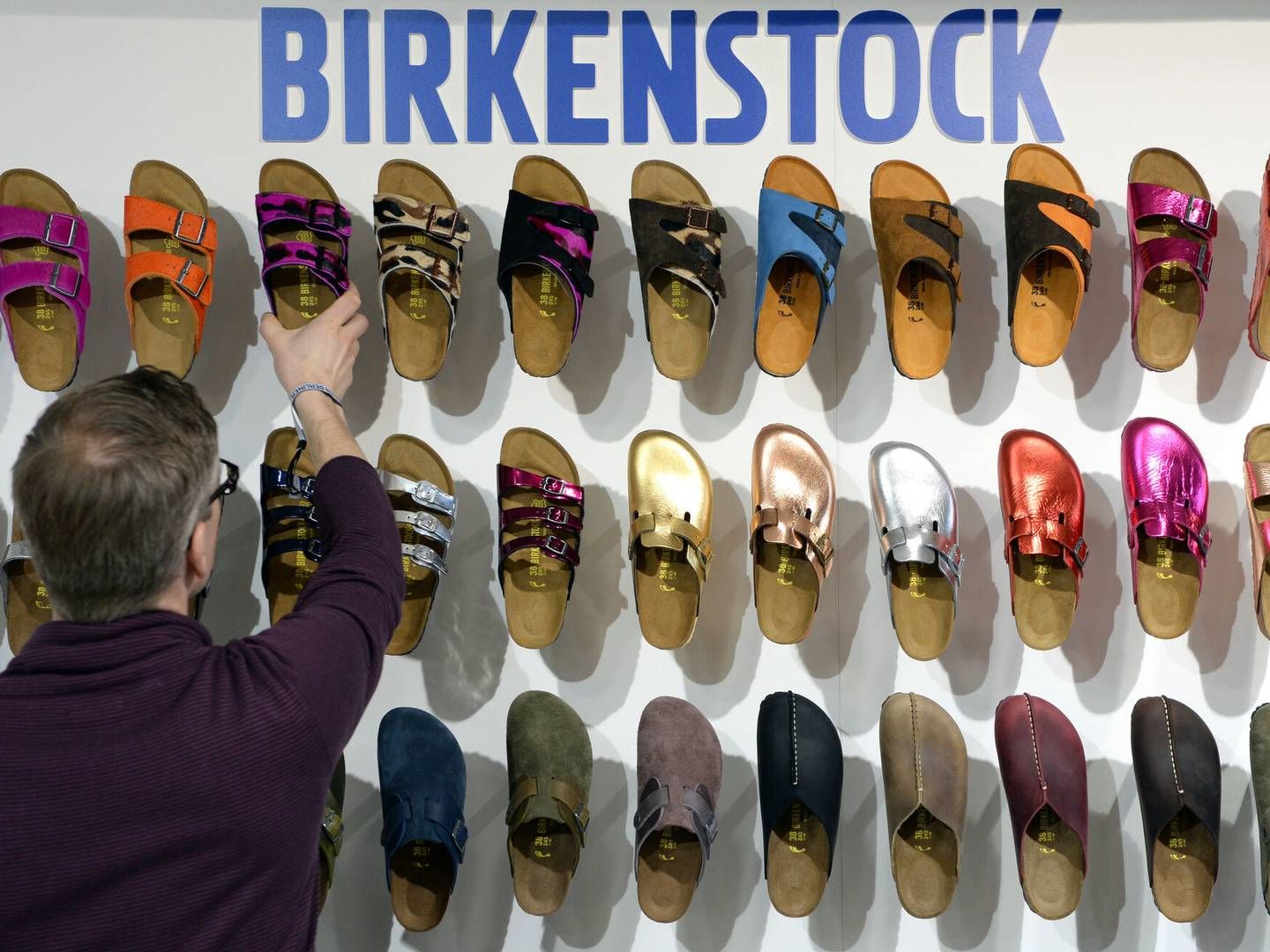 Birkenstock blev stiftet i Tyskland for knap 250 år siden. I dag har selskabet omkring 3.000 ansatte, og produktionen foregår fortsat primært på fabrikker i Tyskland. | Foto: Soeren Stache/AP/Ritzau Scanpix