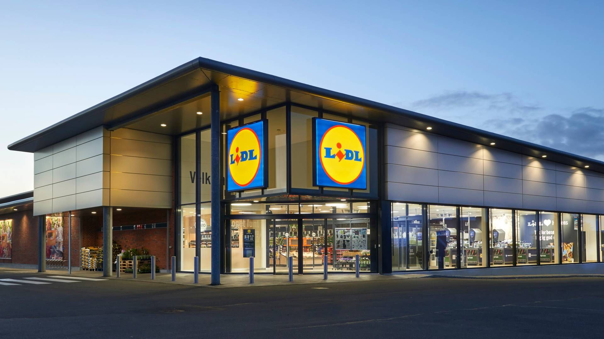 Det bliver billigere at handle i Lidl fremover, lyder det i ny melding fra dagligvarekæden. | Foto: Lidl