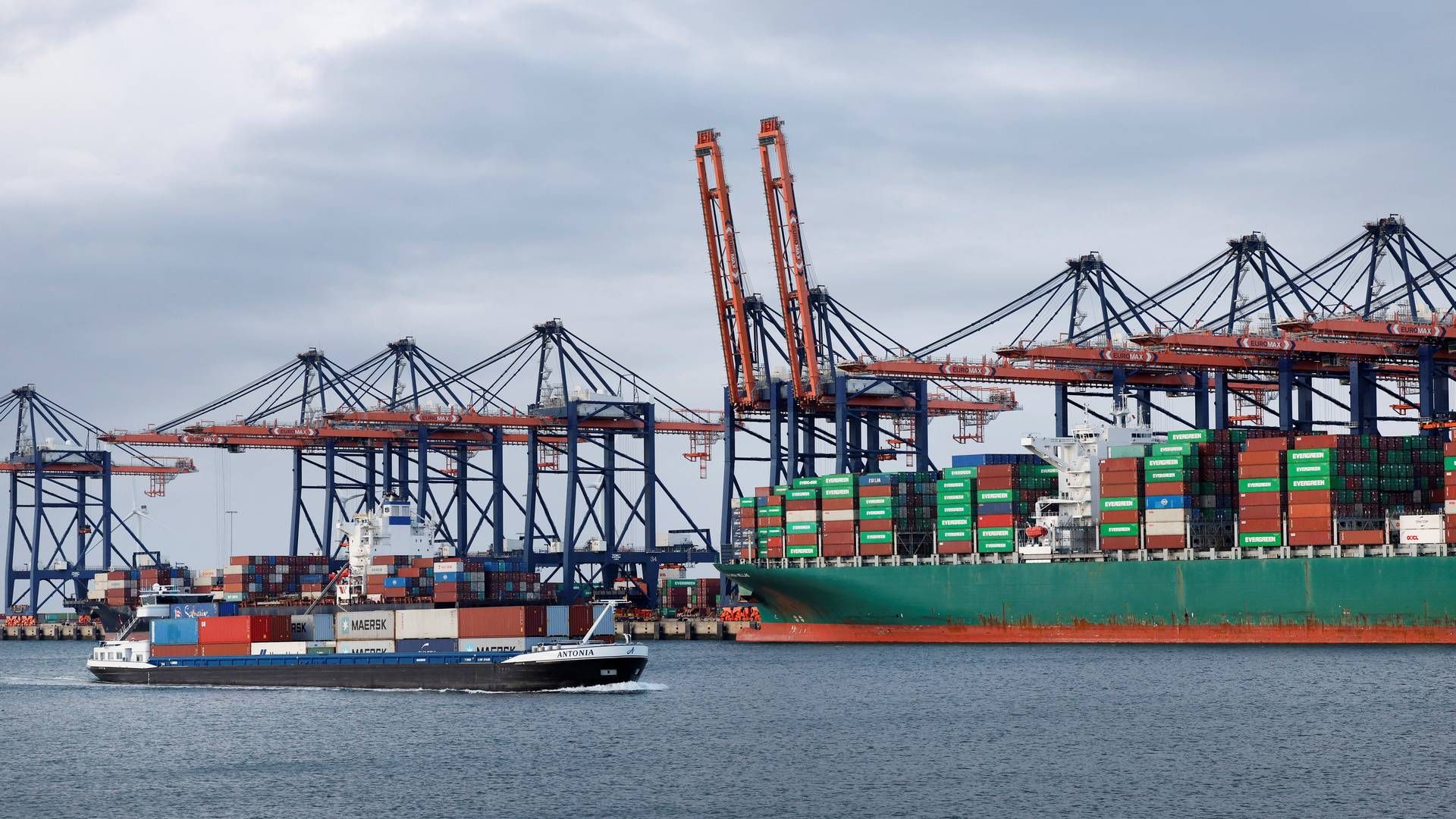 Havnen i Rotterdam er et europæisk knudepunkt for handel med skibsbrændstof. | Foto: Piroschka Van De Wouw/Reuters/Ritzau Scanpix