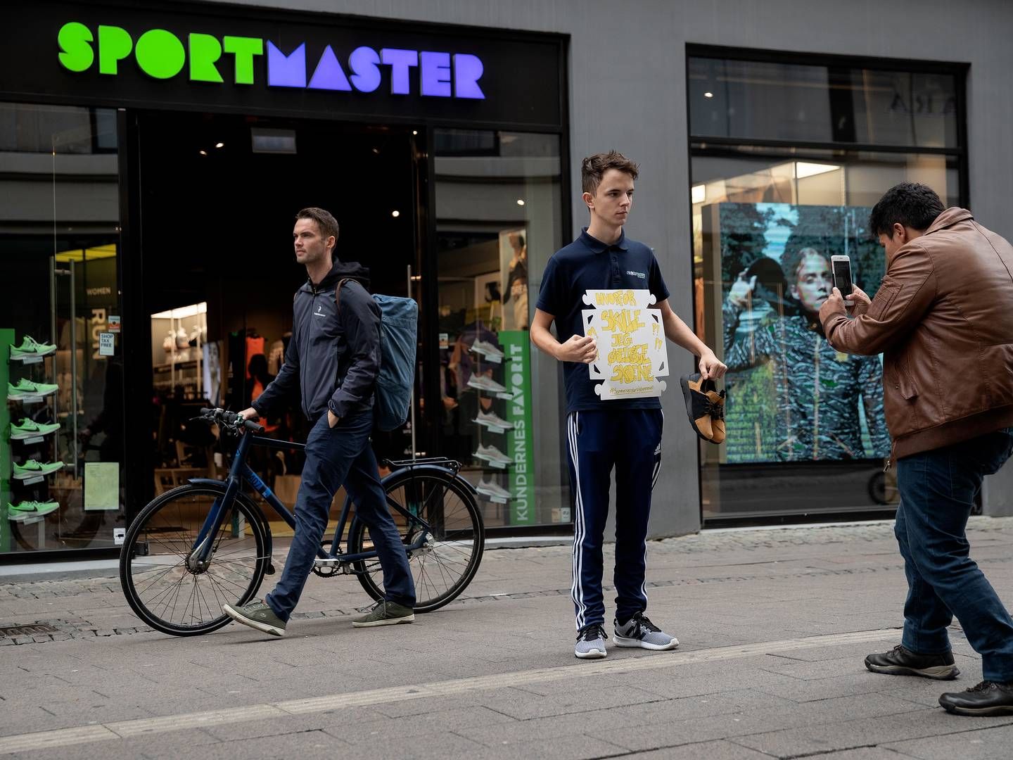 Sportmaster har i dag 46 butikker, efter kæden i det seneste år har lukket 29 butikker i storcentre, på gågader og andre steder i hele landet. | Foto: Peter Hove Olesen