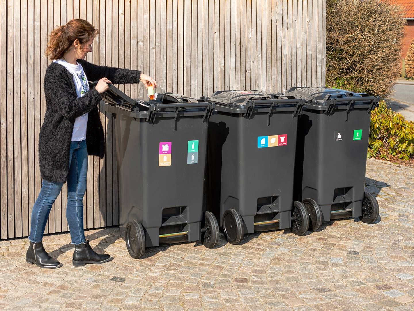 I fremtiden kan det være en realitet, at disse skraldespande slet ikke er aktuelle, hvis affaldssorteringen udliciteres til robotter. | Foto: Kredsløb/pr