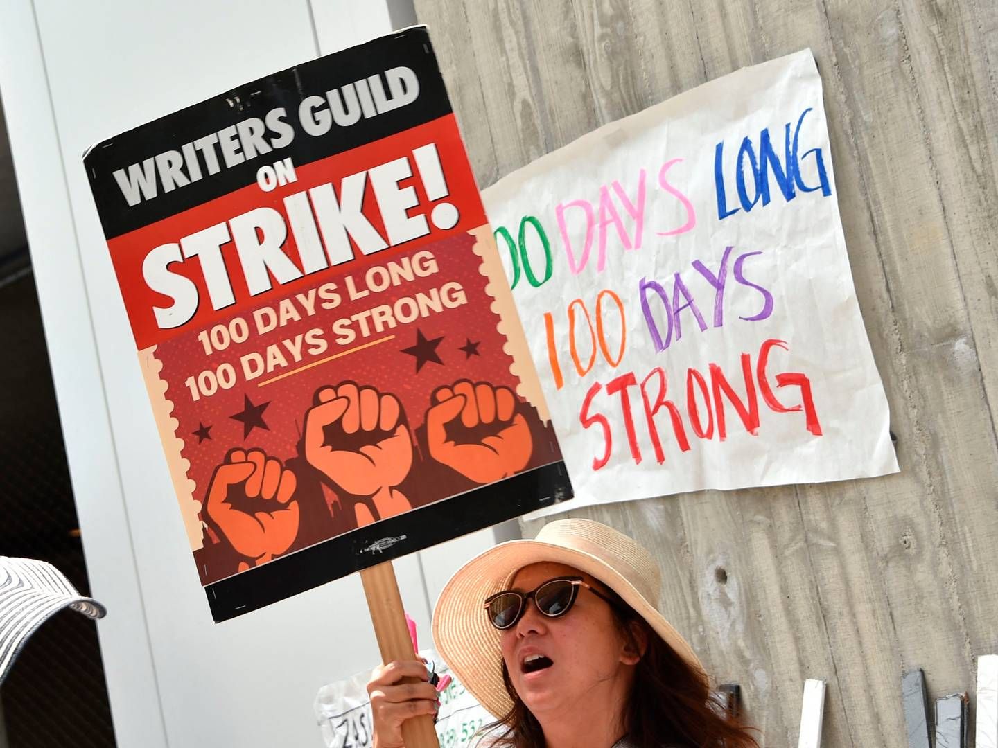 De strejkende Hollywood-forfattere vil evaluere tv- og filmstudiernes modtilbud og vende tilbage med svar senere på ugen. | Foto: Chris Delmas