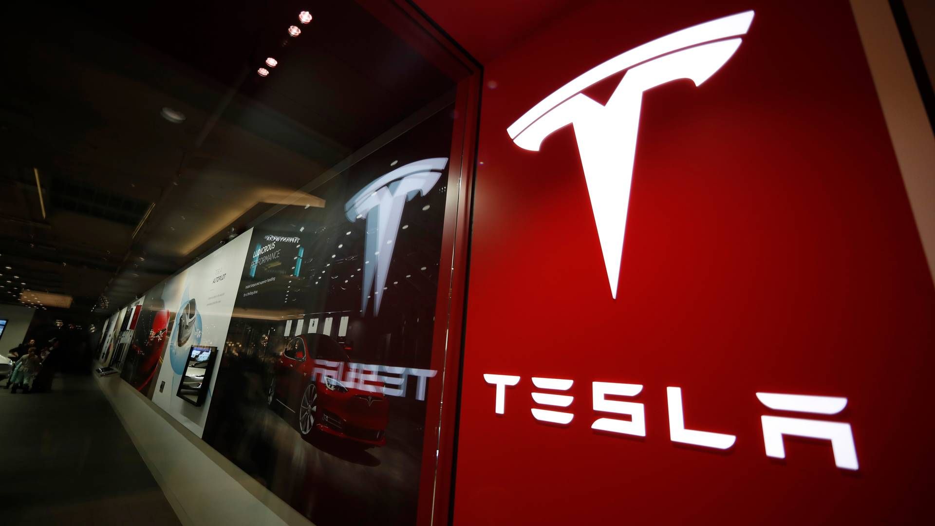 Siden nytår har Tesla flere gange skåret priserne på en række elbiler. | Foto: David Zalubowski/AP/Ritzau Scanpix