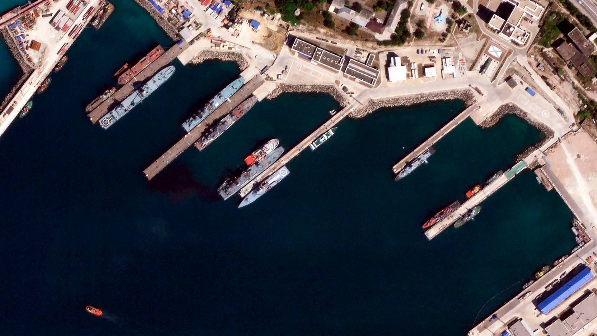 Luftfoto af havnen i den russiske havneby Novorossijsk i Sortehavet, som Cstar Line bl.a. sejler til. | Foto: Ritzau Scanpix. Satellitfoto fra Planet Labs PBC.