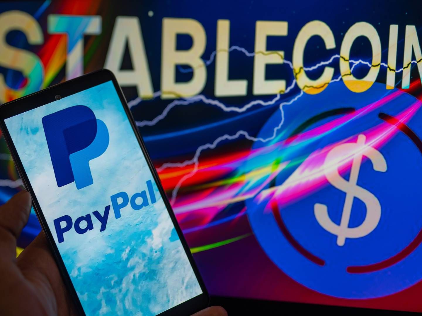 Digitalvariante des Dollars: Paypals Stablecoin. | Foto: picture alliance / NurPhoto | Jonathan Raa