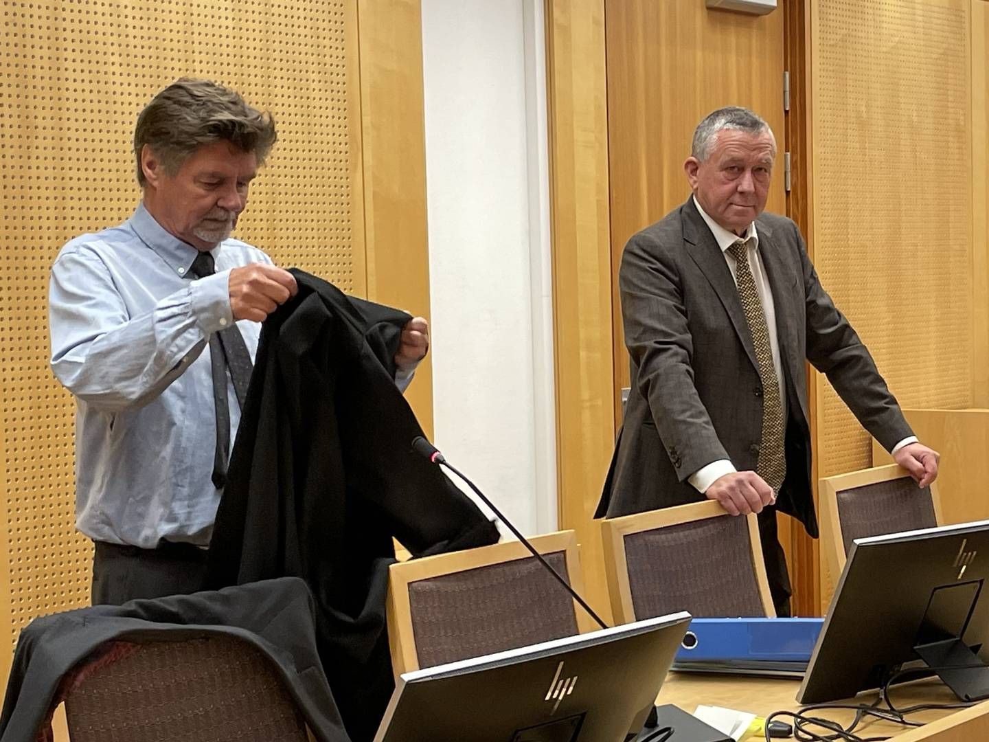 KLAR TIL DYST: Steingrim Wolland (t.h.) og advokat Rune Berg. | Foto: Aleksander Losnegård / AdvokatWatch