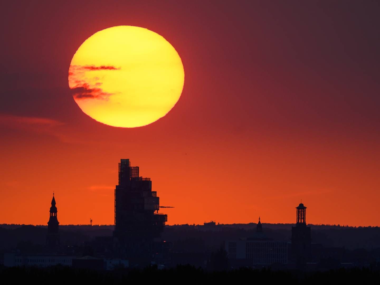 Geht über der NordLB bald wieder die Sonne auf? | Foto: picture alliance/dpa | Christophe Gateau