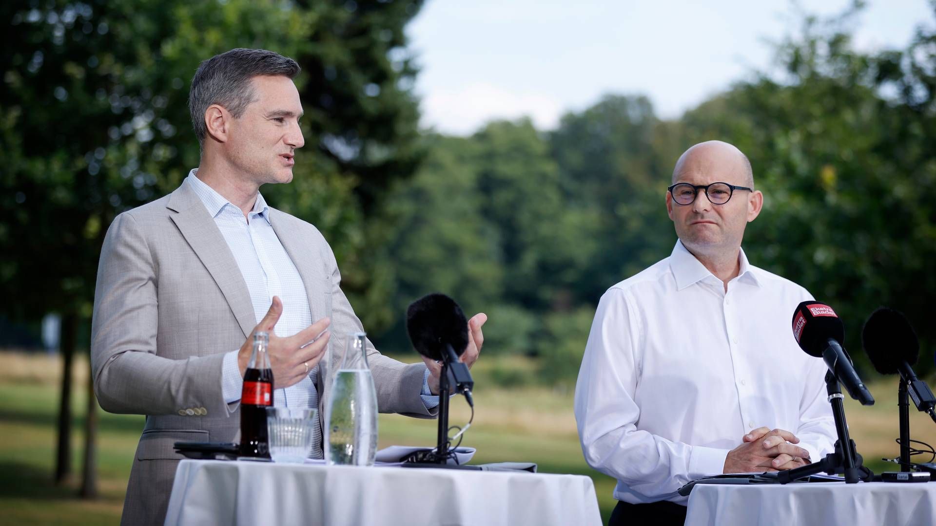 Finansordfører for Det Konservative Folkeparti, Rasmus Jarlov (til venstre), var manden, der trykkede nej for partiet i dets modstand mod statsstøtte til Bavarian Nordic. | Foto: Jens Dresling