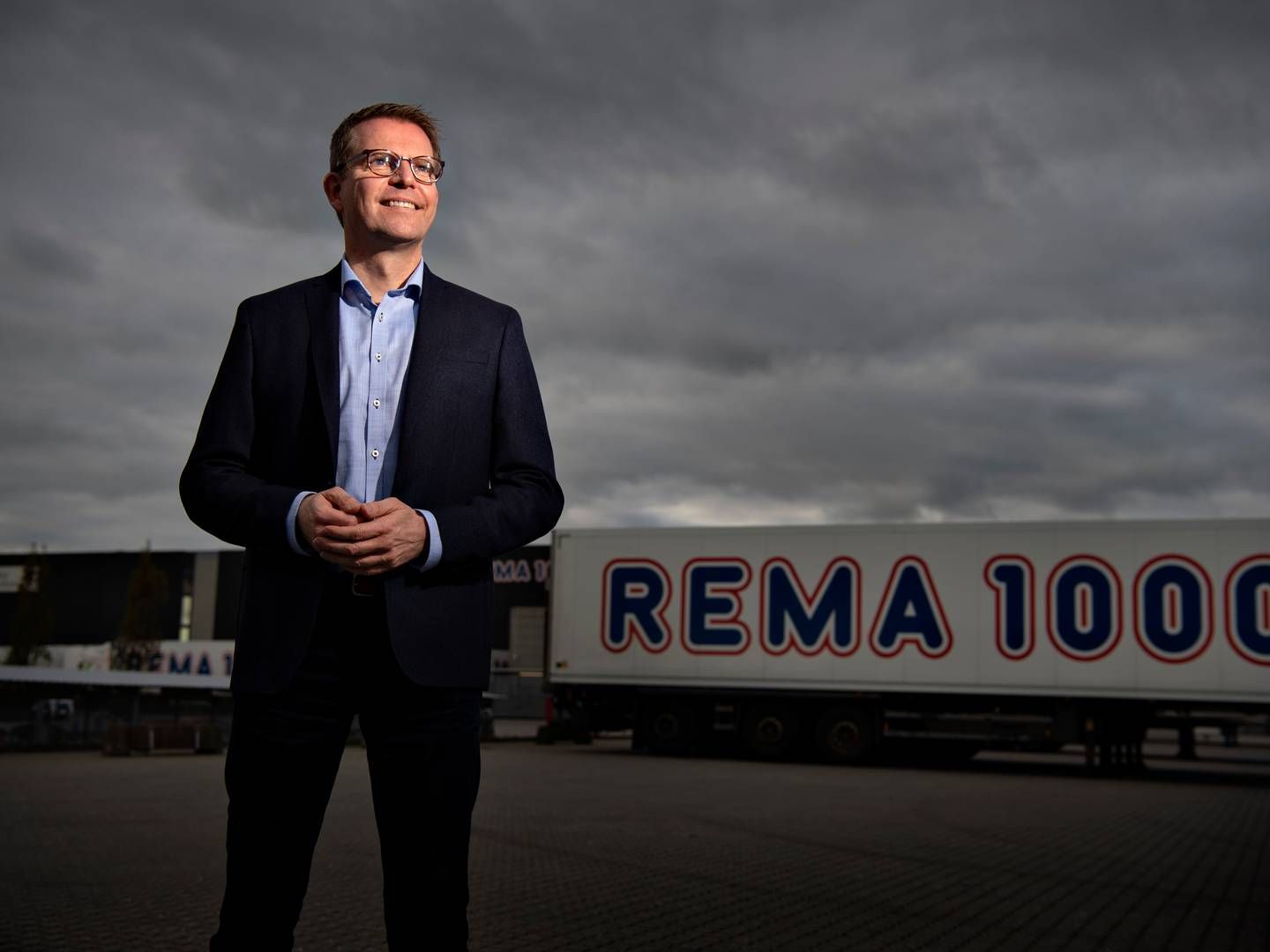 Dansk topchef Henrik Burkal og resten af Rema 1000 overtager omkring 900 medarbejdere samt 45 lastbiltrækkere og 42 -trailere fra Aldi i forbindelse med den nu godkendte handel. | Foto: Brian Karmark