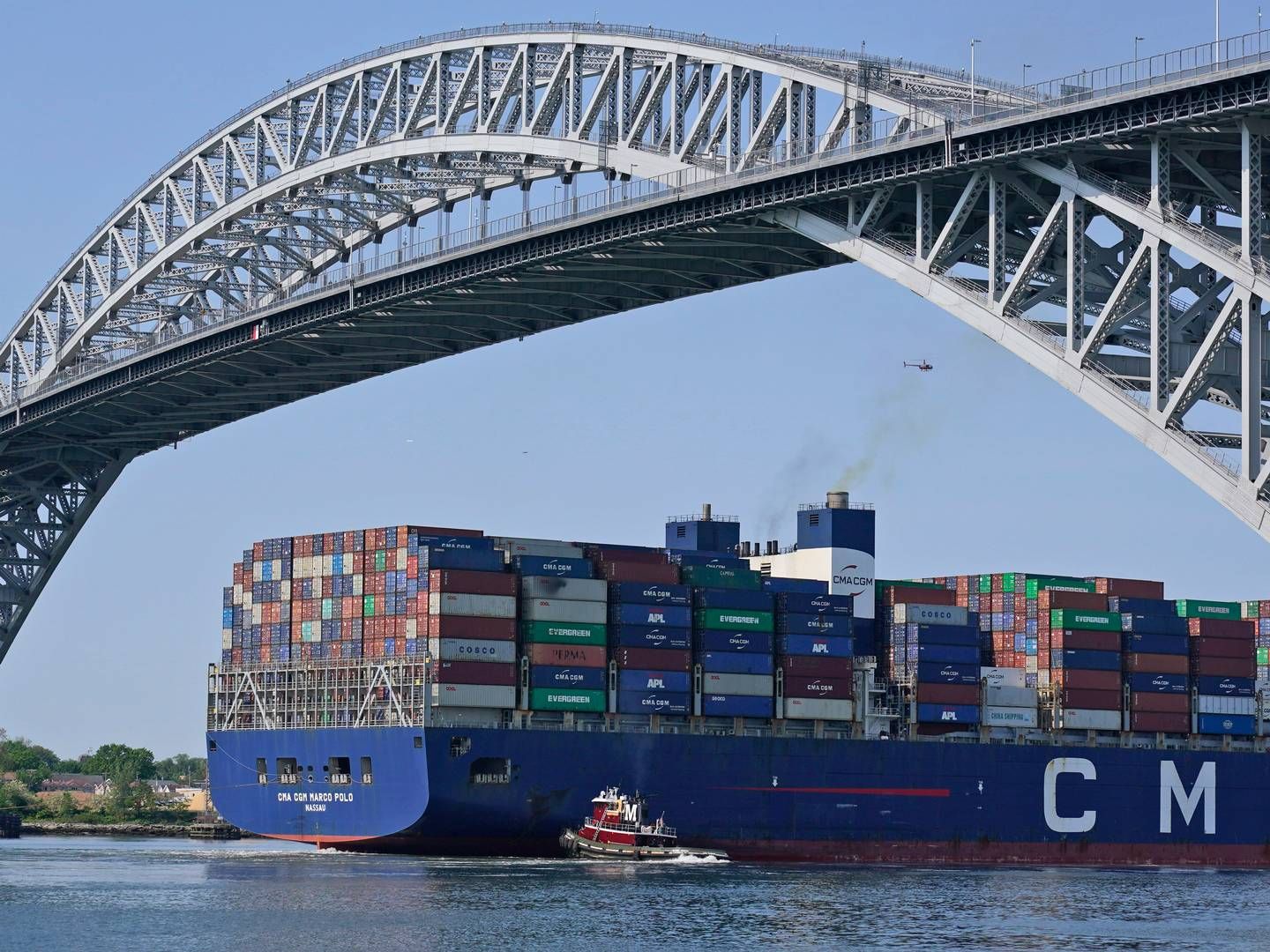 A CMA CGM vessel passes under the Bayonne Bridge in New Jersey. | Photo: Seth Wenig/AP/Ritzau Scanpix