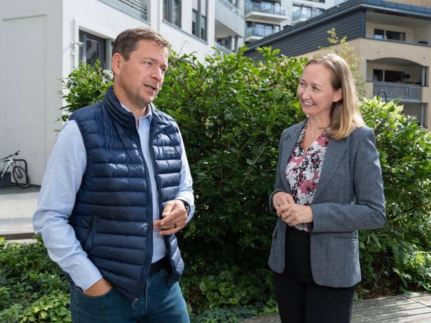 Nordea Liv-sjef Hans-Erik Lind og Private Banking-sjef Marte Kopperstad senker terskelen for kunder som ønsker å investere i private equity-fond. | Foto: Nordea
