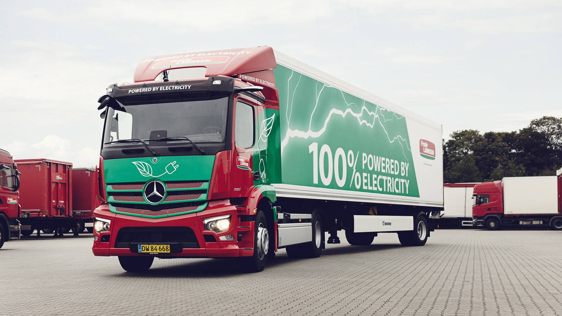 Der er tale om den første af de 11 lastbiler, som logistikselskabet fik støtte til fra Energistyrelsen. | Foto: Frode Laursen / PR